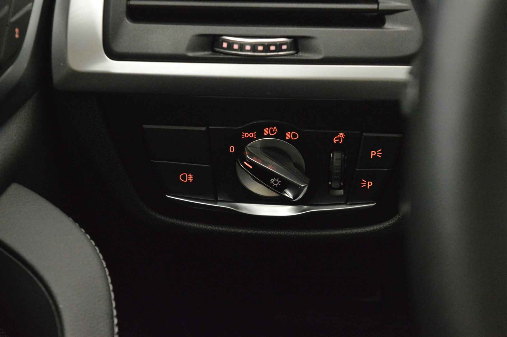 BMW X3 xDrive30e High Executive M Sport Automaat / Panoramadak / Trekhaak / Sportstoelen / Laserlight / Parking Assistant / Head-Up / Stoelverwarming / Live Cockpit Professional - 17/23