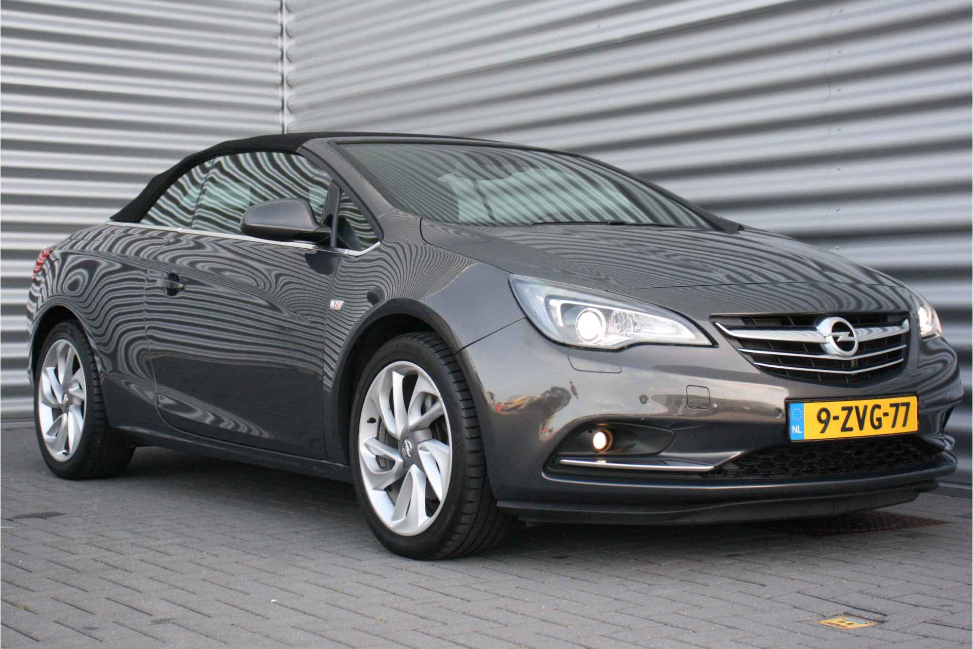 Opel Cascada 1.4 TURBO 140PK INNOVATION+ / NAVI / LEDER / CLIMA / XENON / LED / AGR / PDC / CAMERA / 19" LMV / UNIEK / WINTERPAKKET / NIEUWST - 5/36