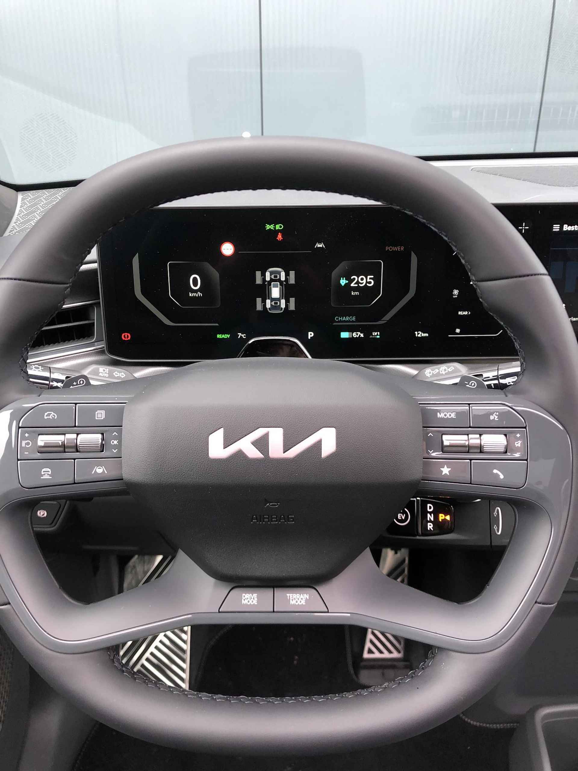 Kia EV9 Launch Edition GT-Line AWD 99.8 kWh | 7 Persoons | 360 Camera | Massage Stoelen| Stoelverwarming/Stoelkoeling Voor & Achter | Panoramadak | Meridian audio - 12/30