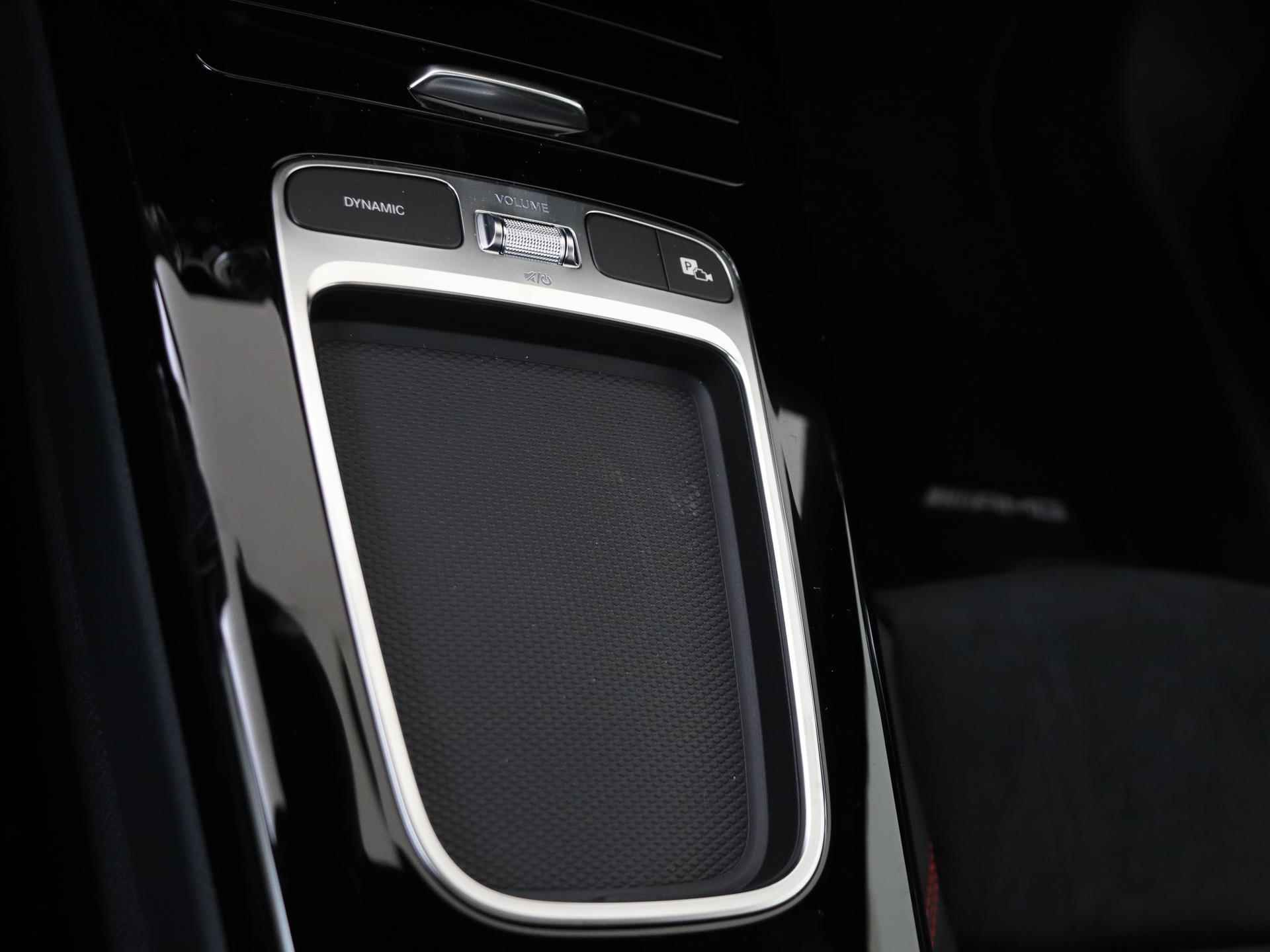 Mercedes-Benz A-klasse 180 AMG Line, stoelverwarming, achteruitrij camera, memory stoelen, panodak, night pakket. - 22/34