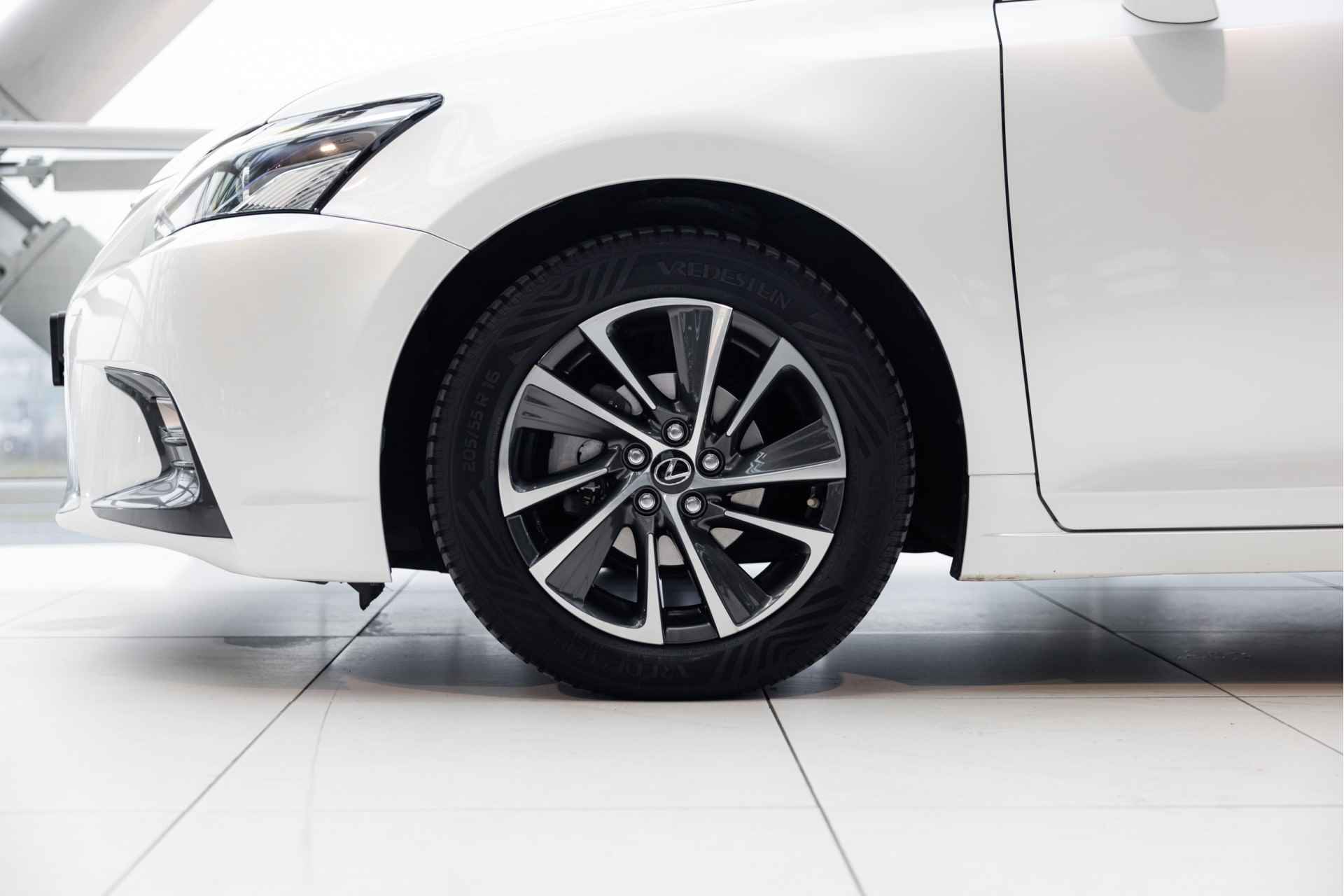 Lexus CT 200h Edition 30 | Adaptieve Cruise Control | Navigatie | - 34/53