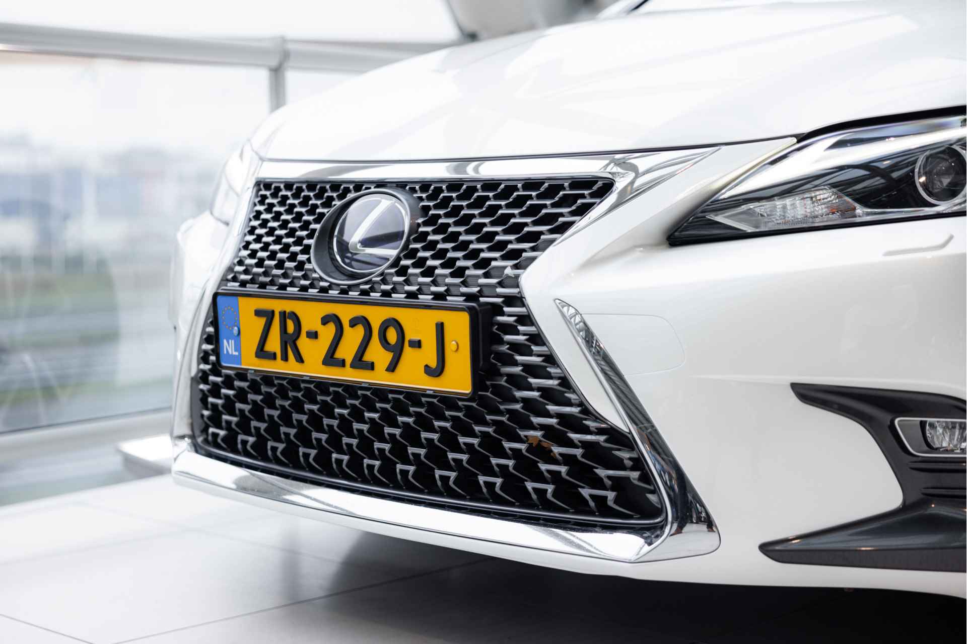 Lexus CT 200h Edition 30 | Adaptieve Cruise Control | Navigatie | - 44/53