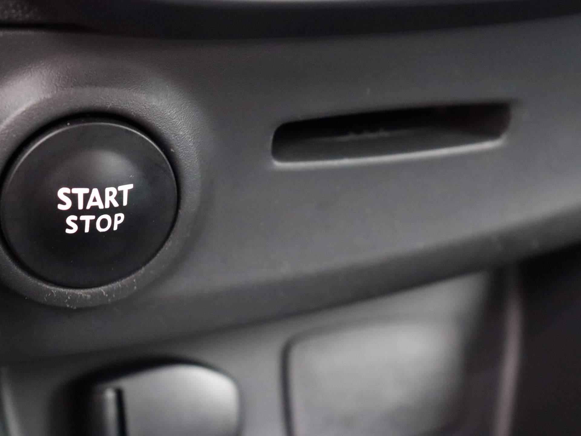 Renault Clio Estate TCe 120pk Intens | Navigatie | Slechts 49666km | Stoelverwarming | Cruise Control | - 24/42