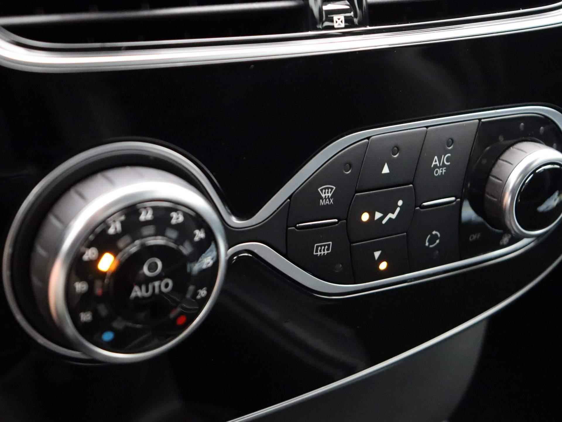 Renault Clio Estate TCe 120pk Intens | Navigatie | Slechts 49666km | Stoelverwarming | Cruise Control | - 31/42