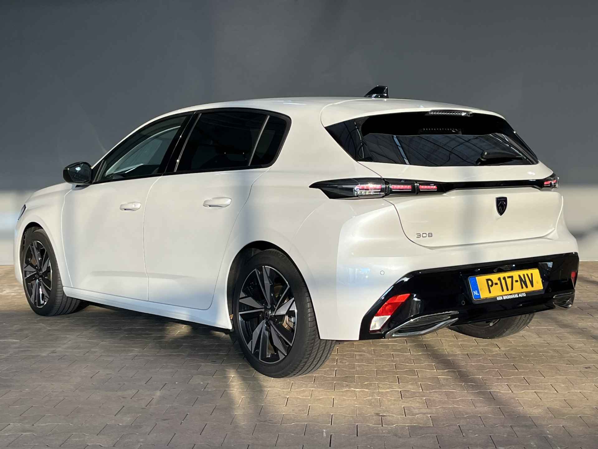 Peugeot 308 1.2 130pk Allure | Led | Leder | Camera | Climate | Keyless | NL. Auto | Navigatie | 17" Lichtmetaal | Cruisecontrol | Digitale - 12/32