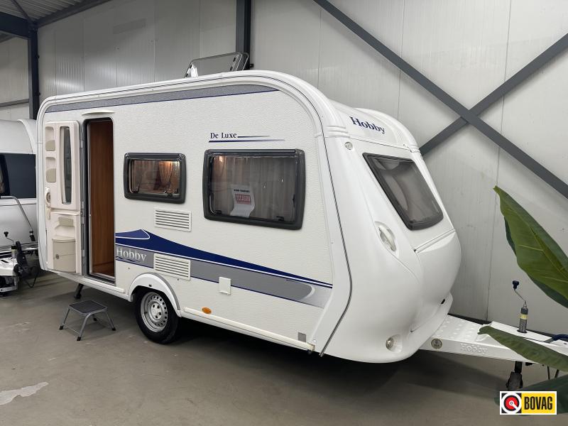 Hobby De Luxe 400 SF +voortent