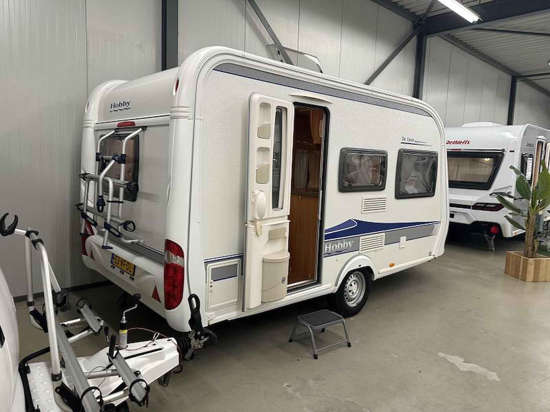 Hobby De Luxe 400 SF +voortent - 3/14