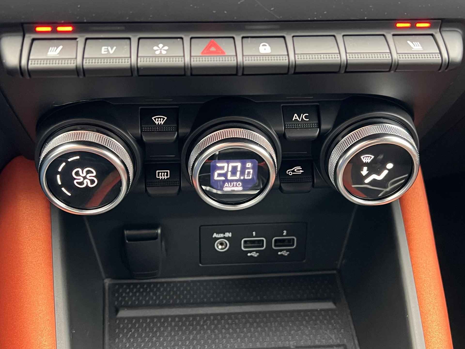 Renault Captur 1.6 E-Tech Plug-in Hybrid 160 Intens Automaat / Navigatie groot scherm / Camera / Apple Carplay Android Auto / - 20/57