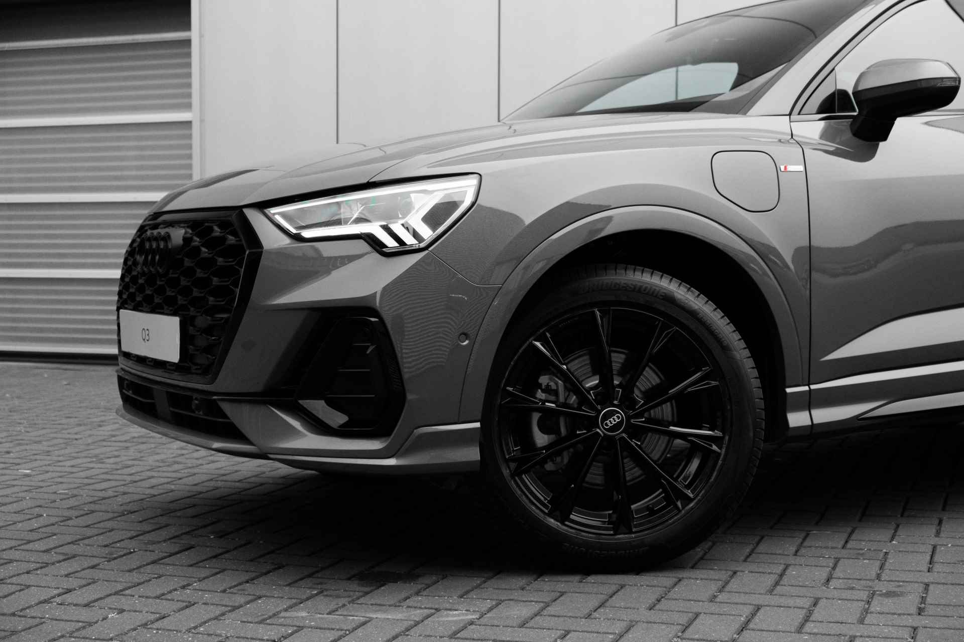 Audi Q3 Sportback 45 TFSI e S Edition - 7/56