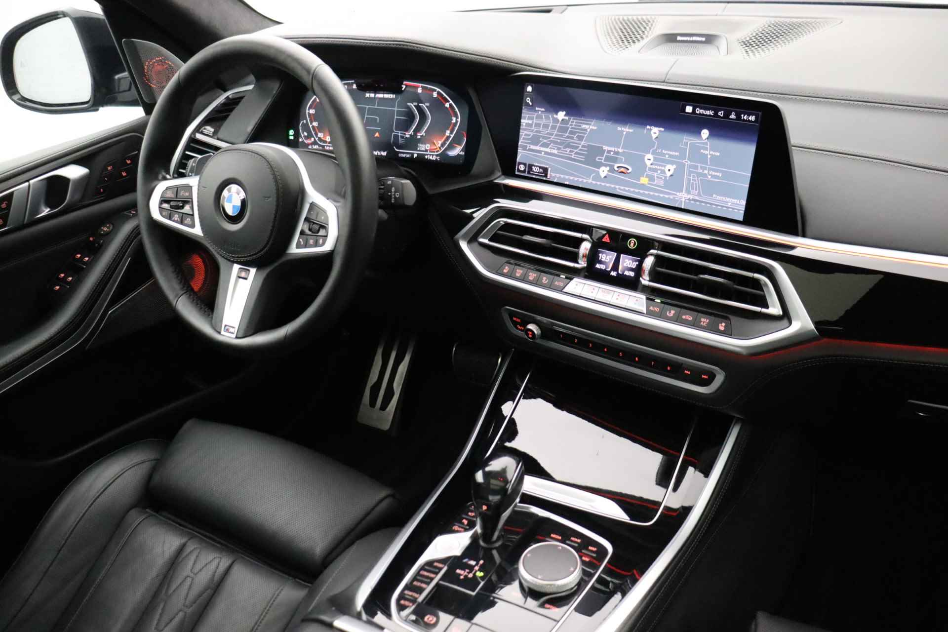 BMW X5 M50i M-Sport | Panoramadak | Full options | Soft close | Trekhaak | Massagestoelen - 20/36