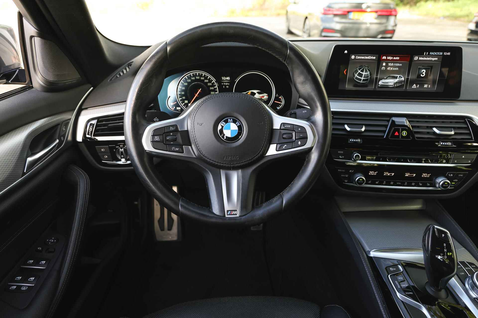 BMW 5 Serie 540i High Executive M Sport Automaat / Adaptieve LED / Achteruitrijcamera / Stoelventilatie / Soft Close / Adaptief onderstel / Head-Up / Apple CarPlay - 4/36