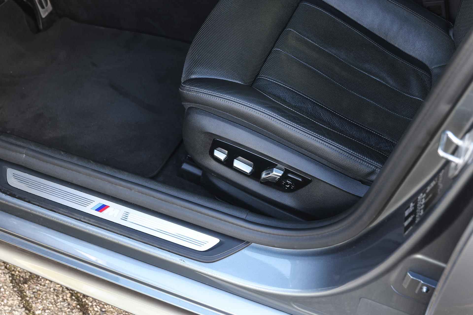 BMW 5 Serie 540i High Executive M Sport Automaat / Adaptieve LED / Achteruitrijcamera / Stoelventilatie / Soft Close / Adaptief onderstel / Head-Up / Apple CarPlay - 14/36