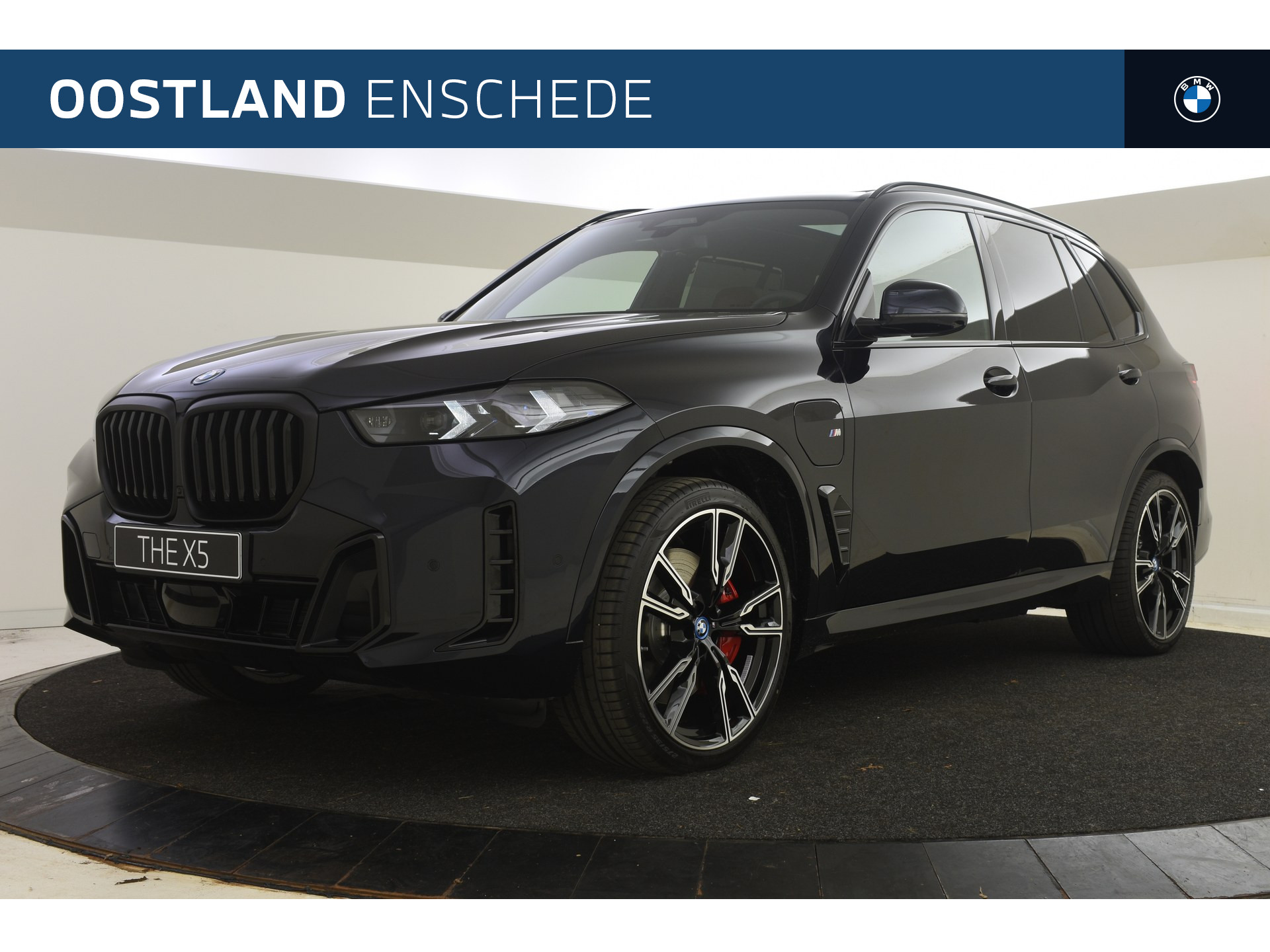 BMW X5 xDrive50e High Executive M Sport Automaat / Panoramadak Sky Lounge / Trekhaak / Parking Assistant Professional / M Multifunctionele Stoelen / Adaptieve LED / Soft-Close