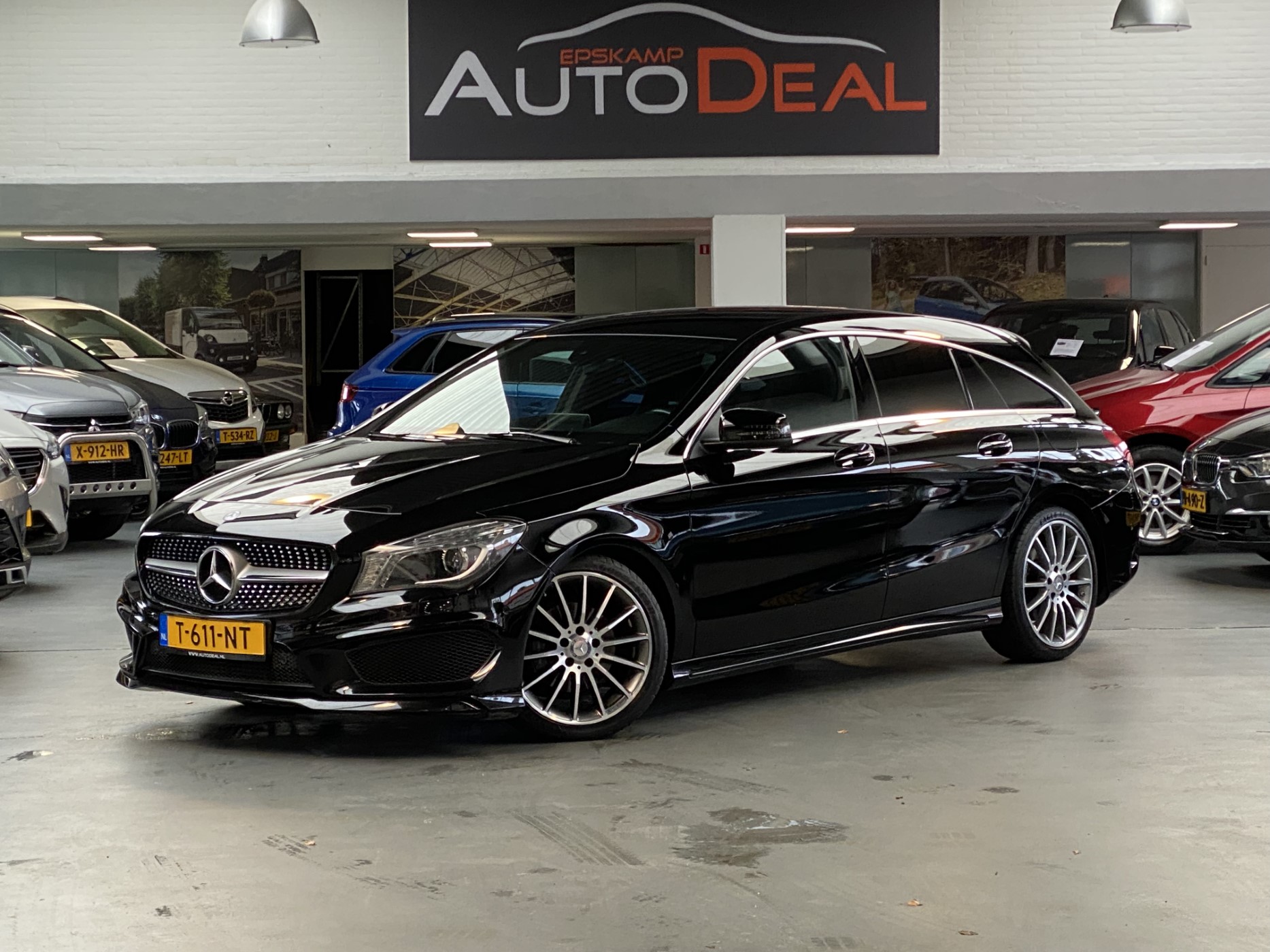 Mercedes-Benz CLA-Klasse Shooting Brake 180 Prestige AMG bij viaBOVAG.nl