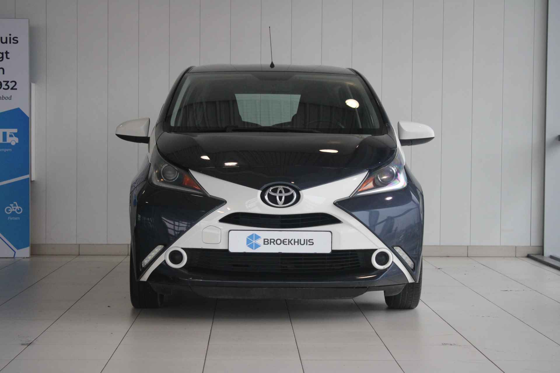 Toyota Aygo X-Play - 2/22