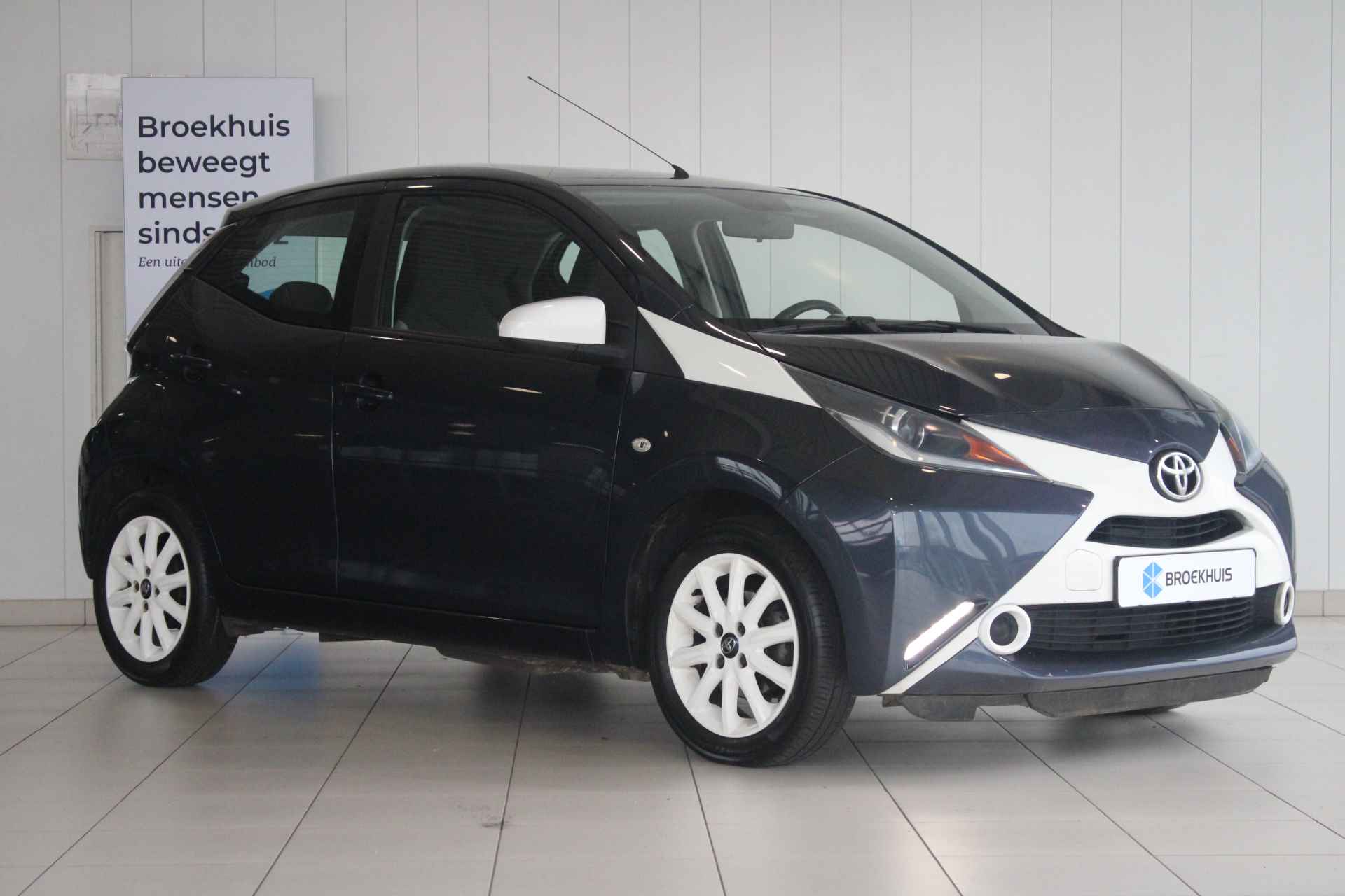 Toyota Aygo X-Play - 3/22