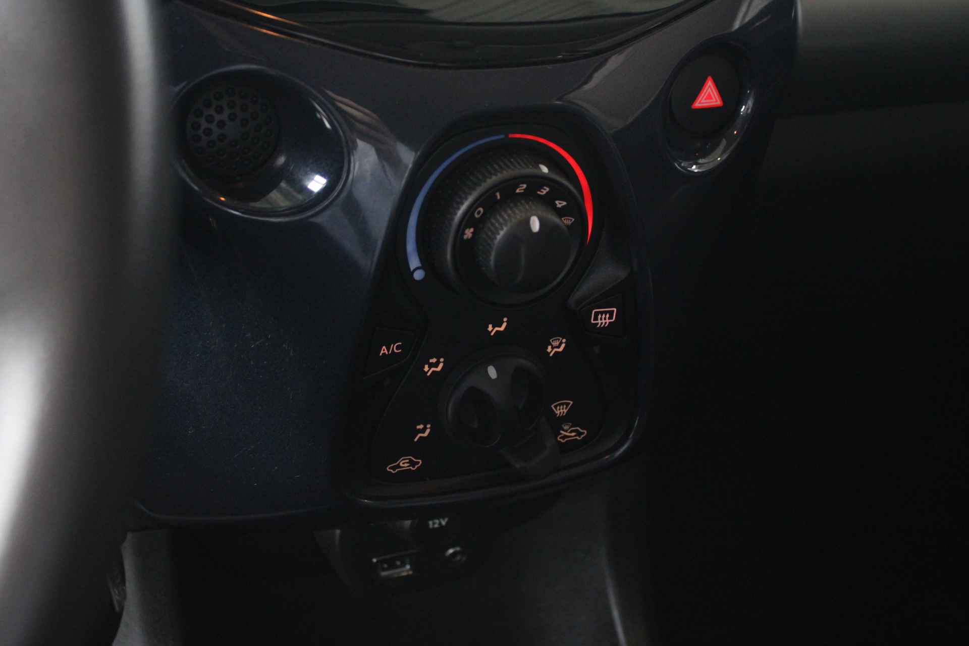 Toyota Aygo X-Play - 19/22