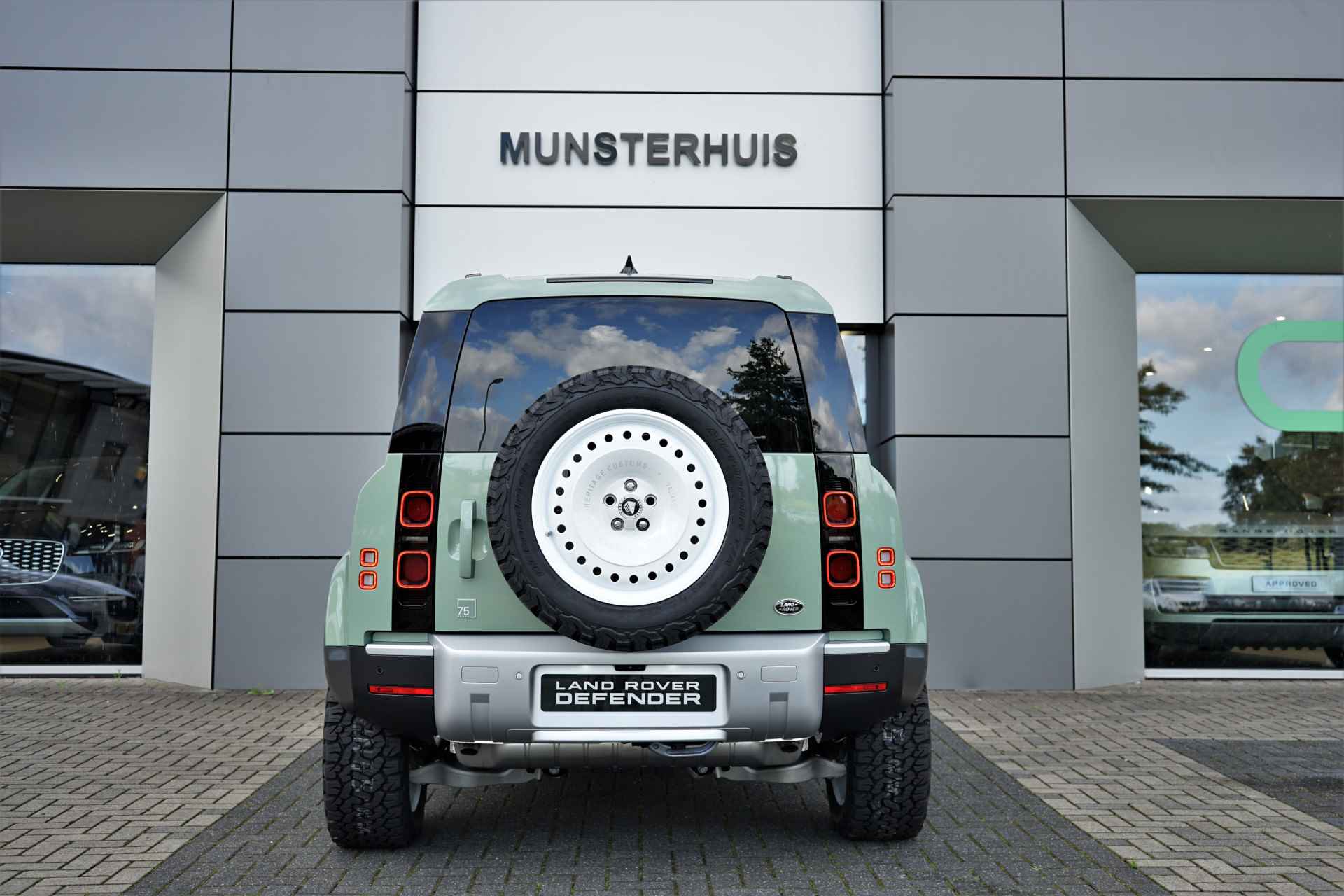 Land Rover Defender 2.0 P400e 110 75 Edition AWD | Limited Edition | 20" Heritage Customs wielen | Demo | - 8/43