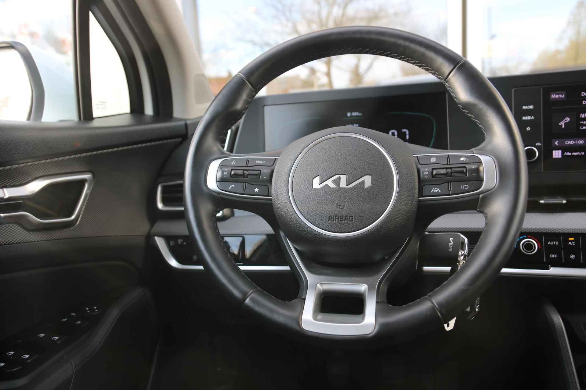 Kia Sportage 1.6 T-GDi MHEV DynamicLine | Airco | Camera | Stuurverwarming | Stoelverwarming | LM Velgen | Parkeersensor voor en achter | Cruise Control | Android auto / Apple Carplay | - 19/27