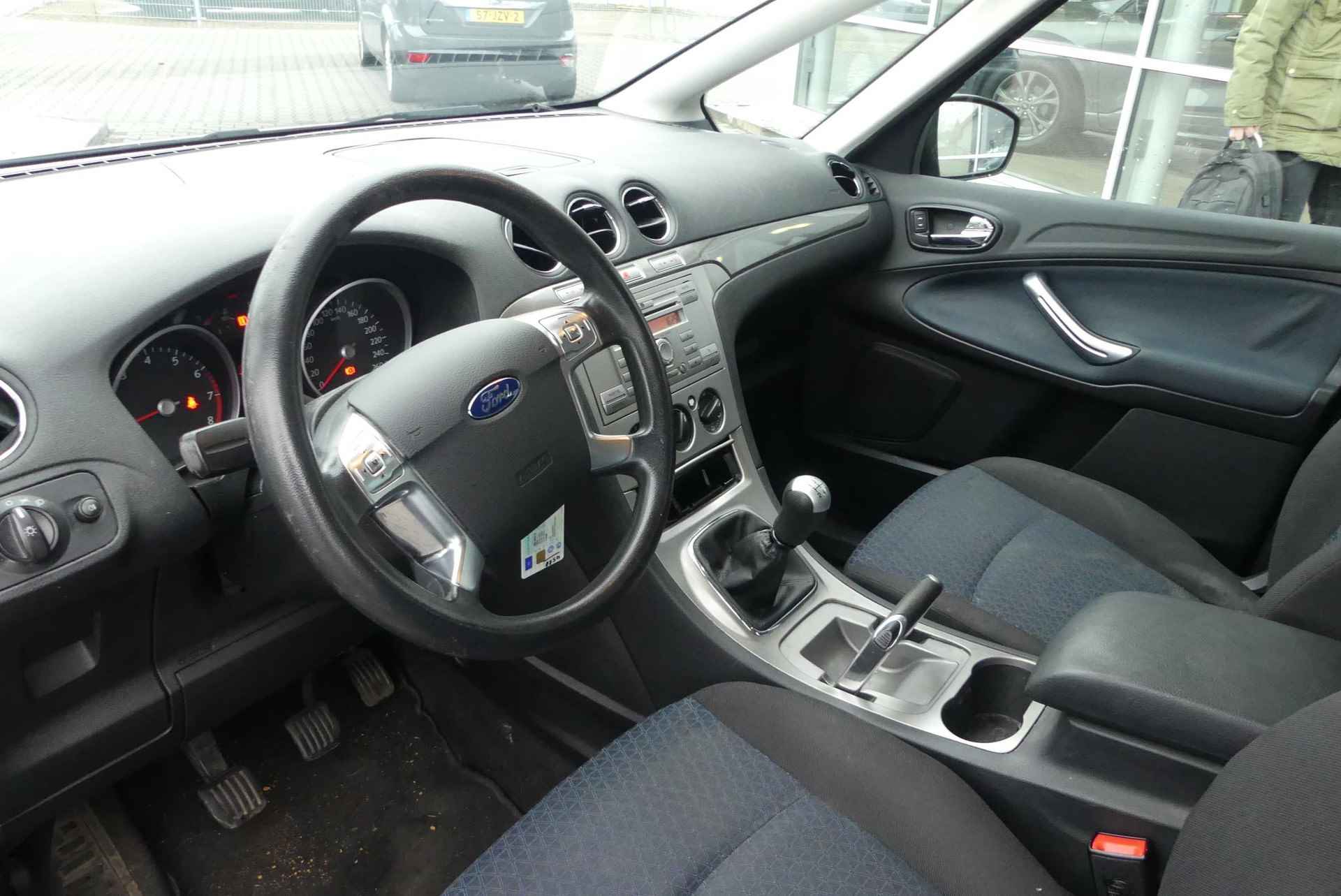 Ford S-Max 2.0-16V 7 PERSOONS.TREKHAAK.AIRCO. - 10/13