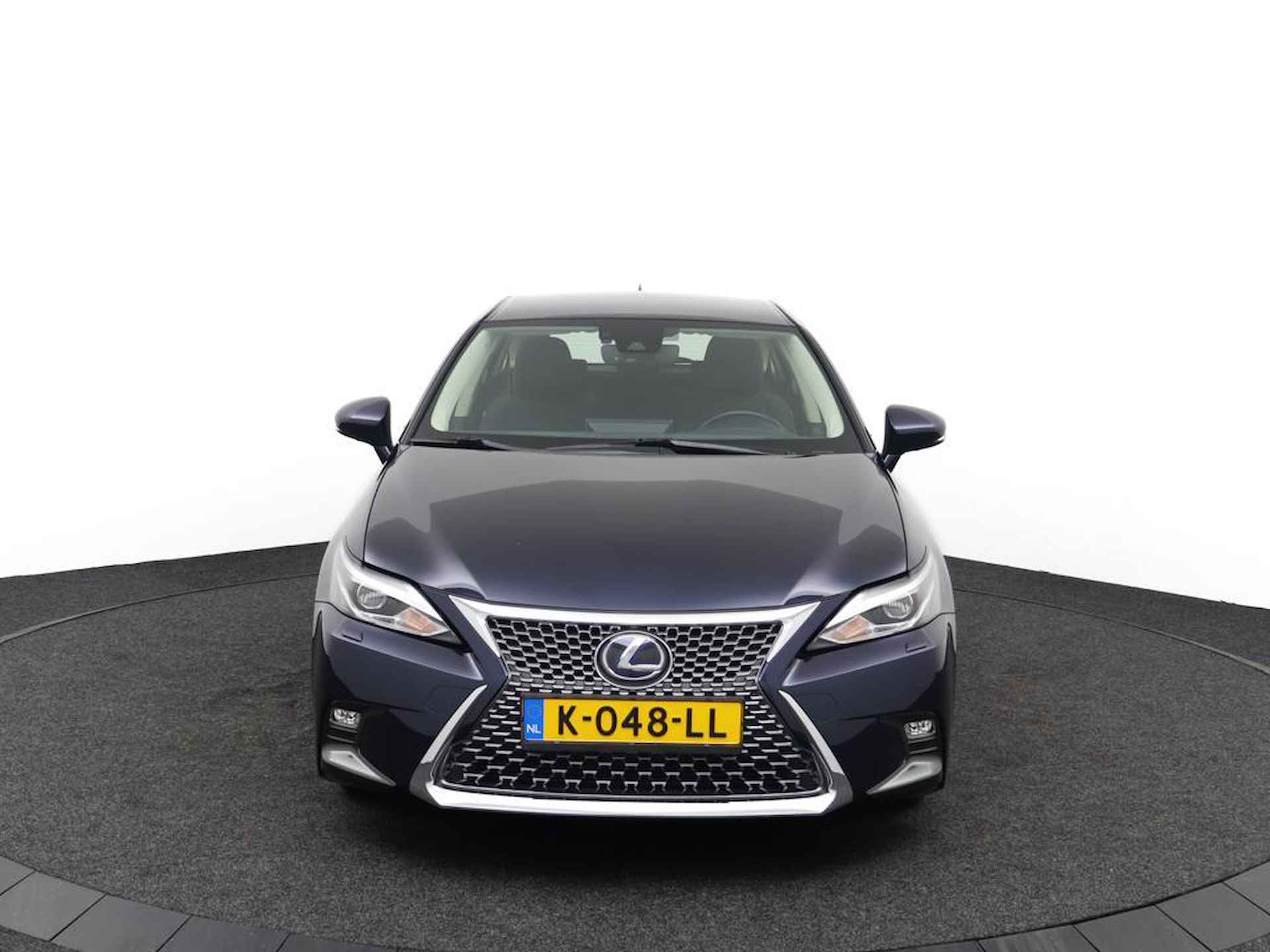 Lexus CT 200h Ultimate Edition | Adaptive Cruise Control | Lane Assist | Premium navigatie | Parkeersensoren voor & achter - 16/44