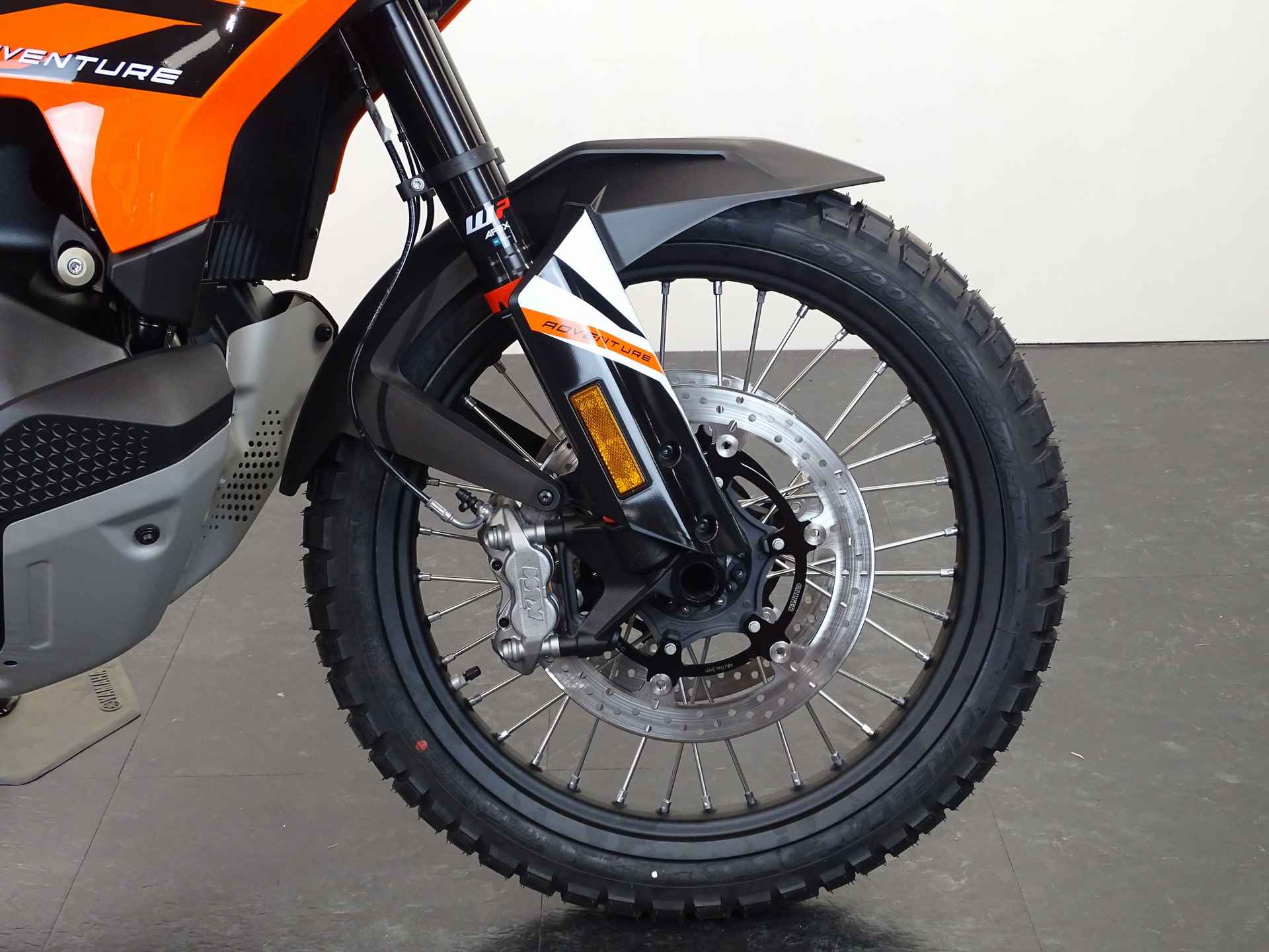 KTM 890 ADVENTURE - 2/11