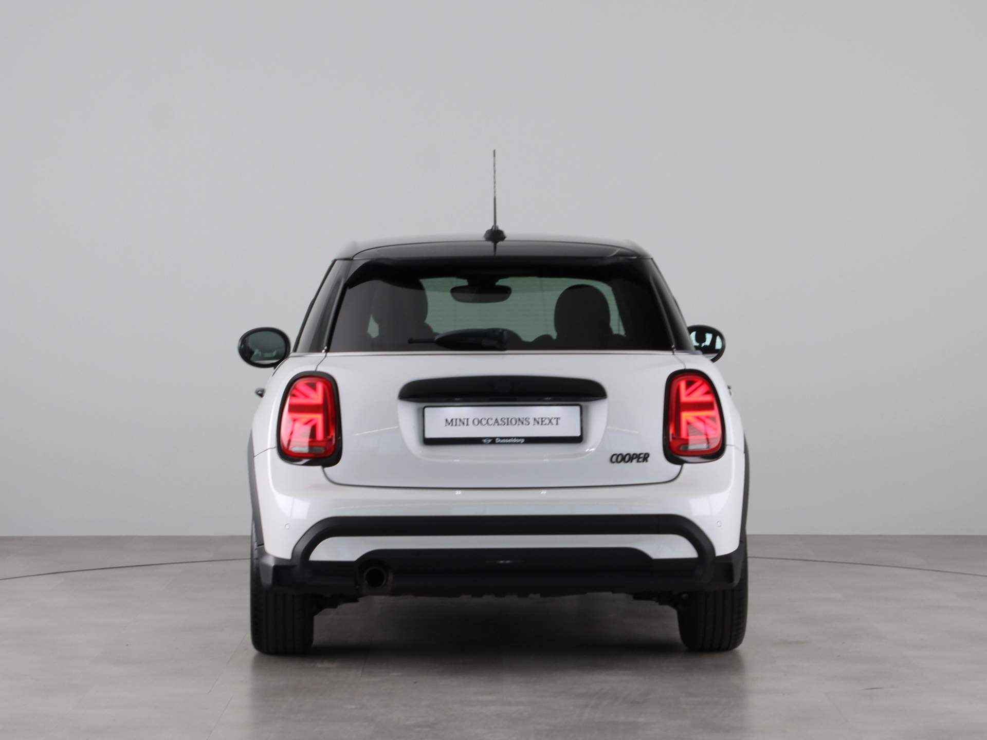 MINI 5-deurs Cooper Camden Edition Aut. - 11/23