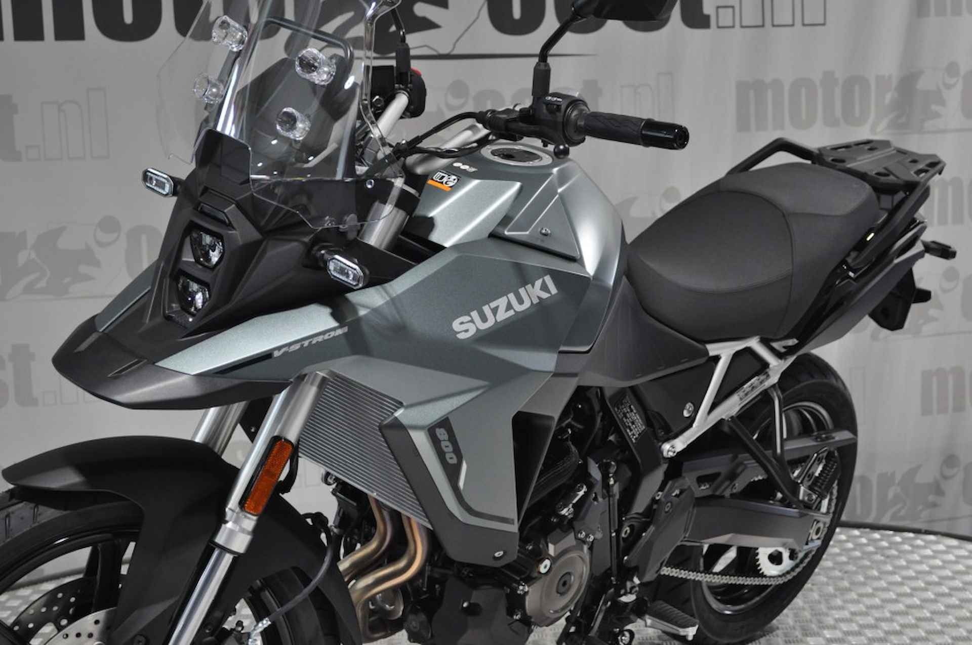 SUZUKI V-strom 800 - 7/18