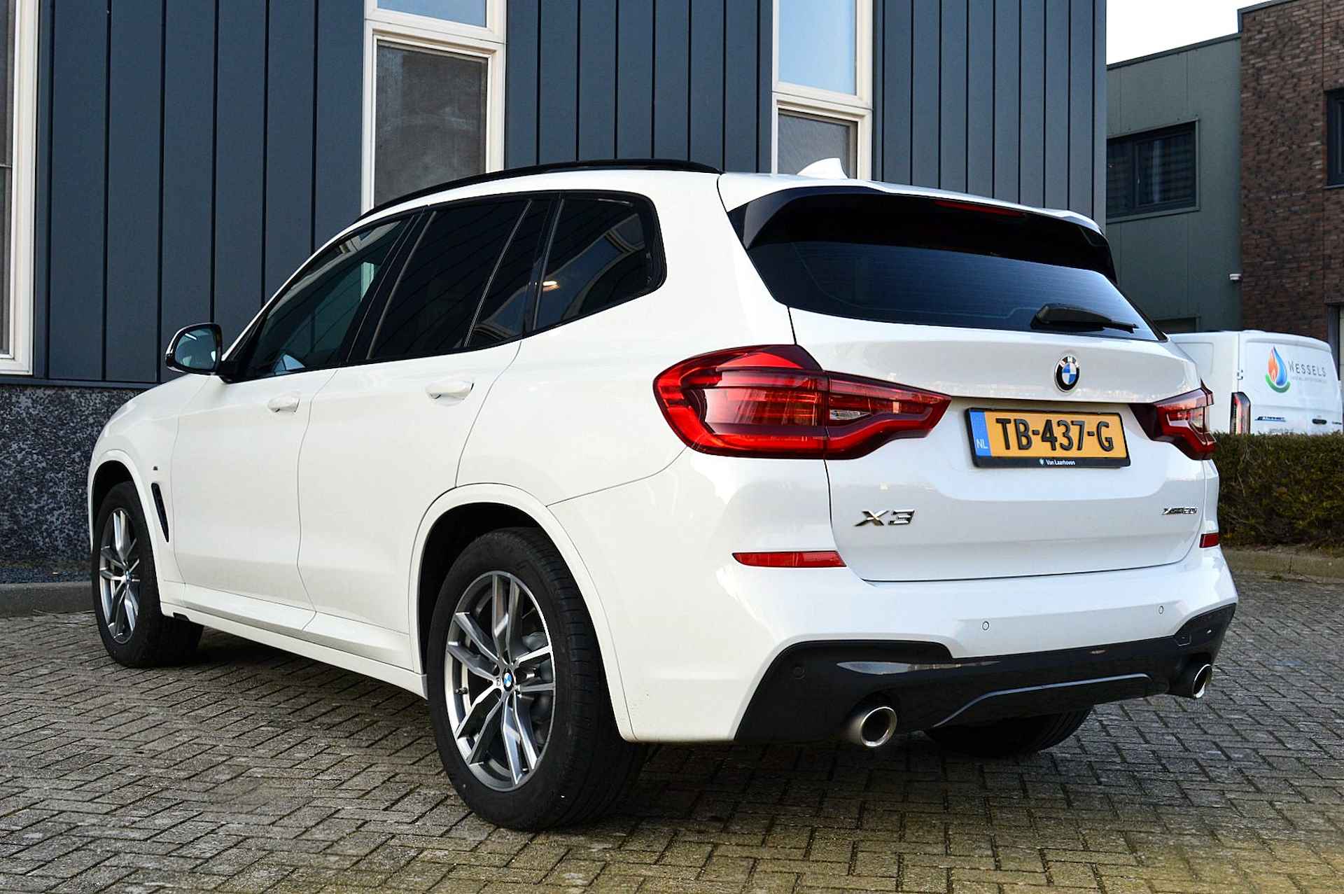 BMW X3 xDrive20i M-Sport Rijklaarprijs-Garantie Leder sport Interieur Led Panorama dak - 3/42