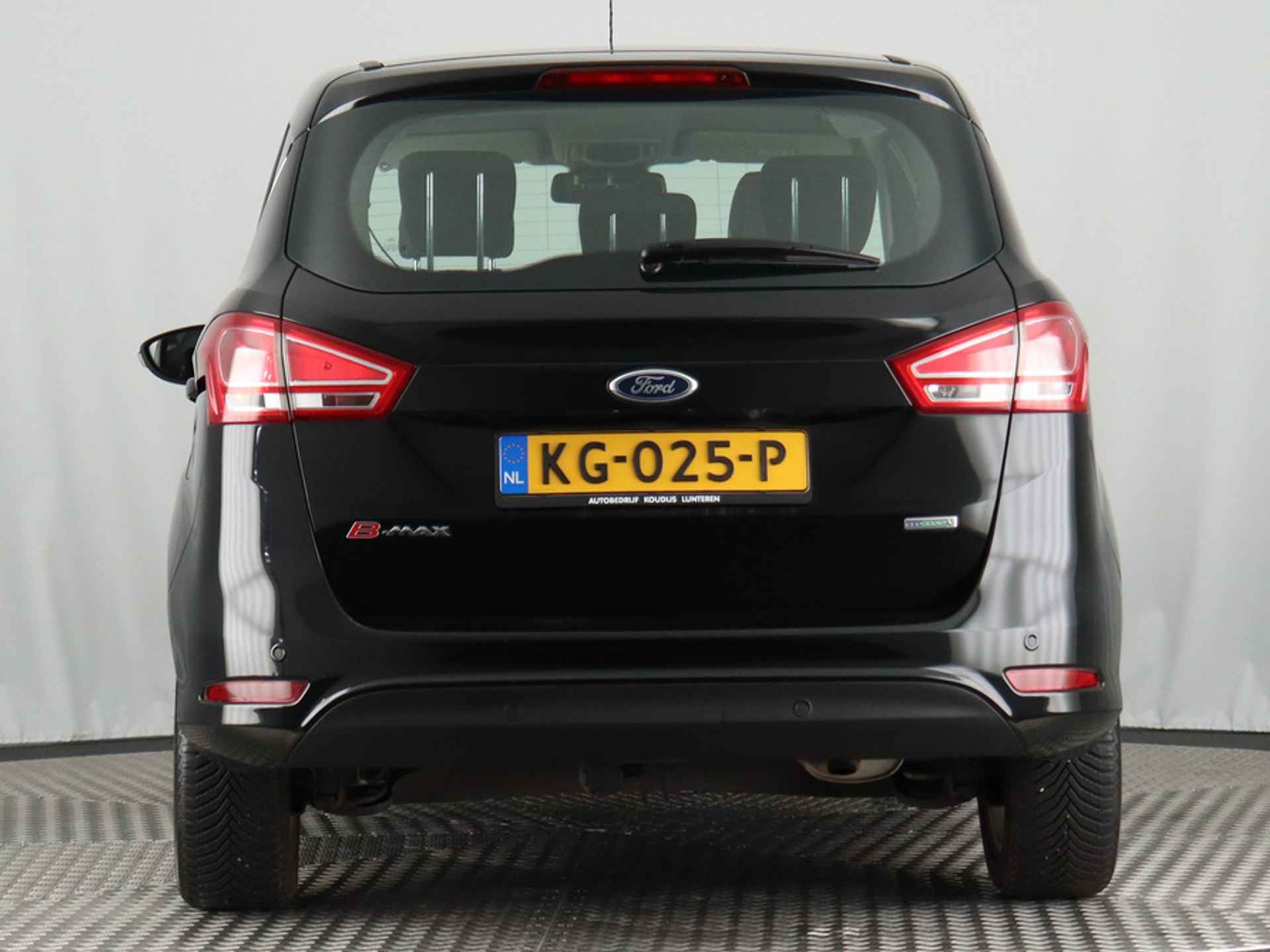 Ford B-MAX 1.0 EcoBoost Titanium (NL-Auto / Trekhaak! / Camera / Navi / Cruise - 41/43