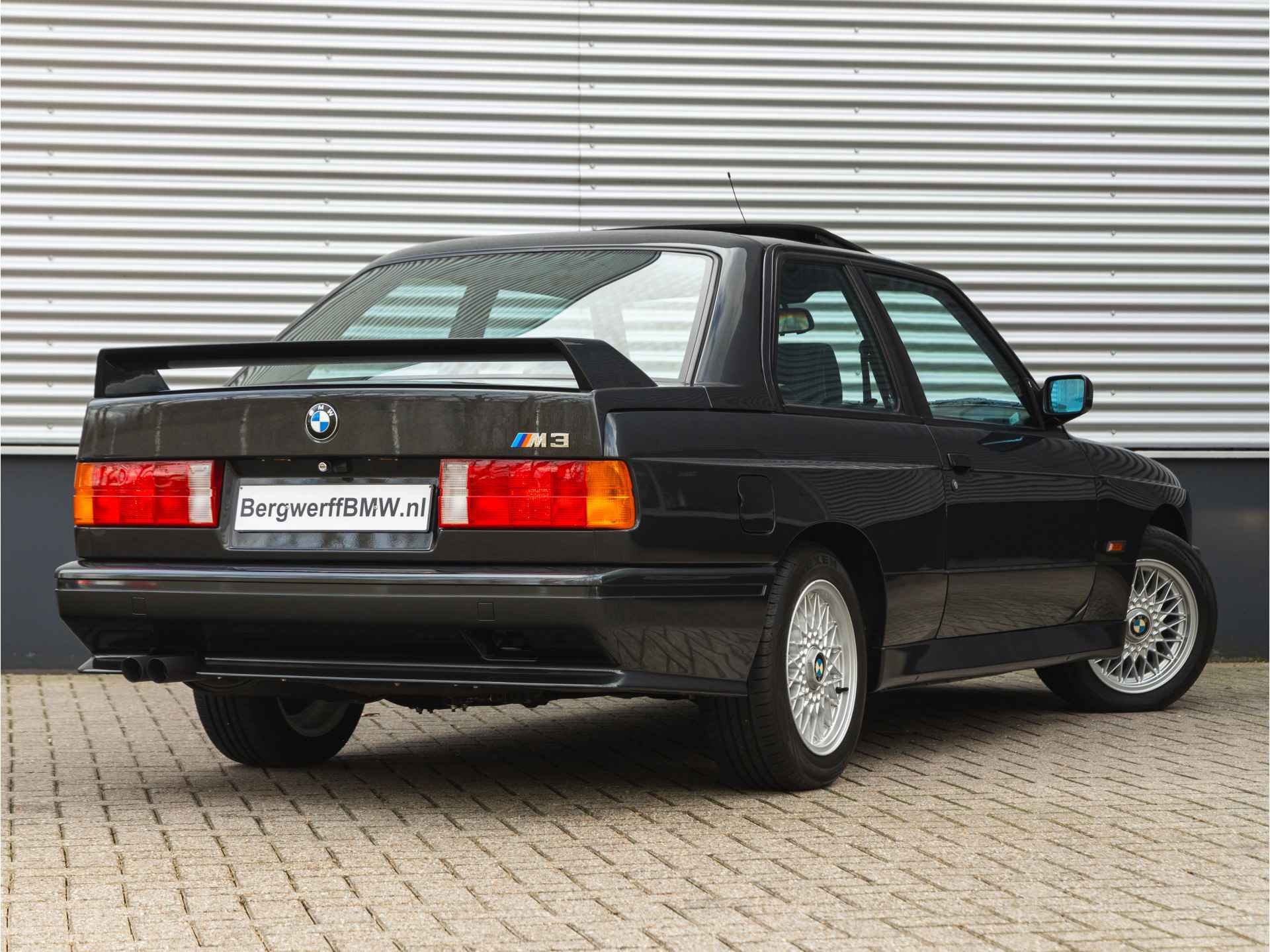 BMW 3 Serie M3 E30 - Collector Car - 65.931km! - 1-Owner - 1st-Paint - 2/34