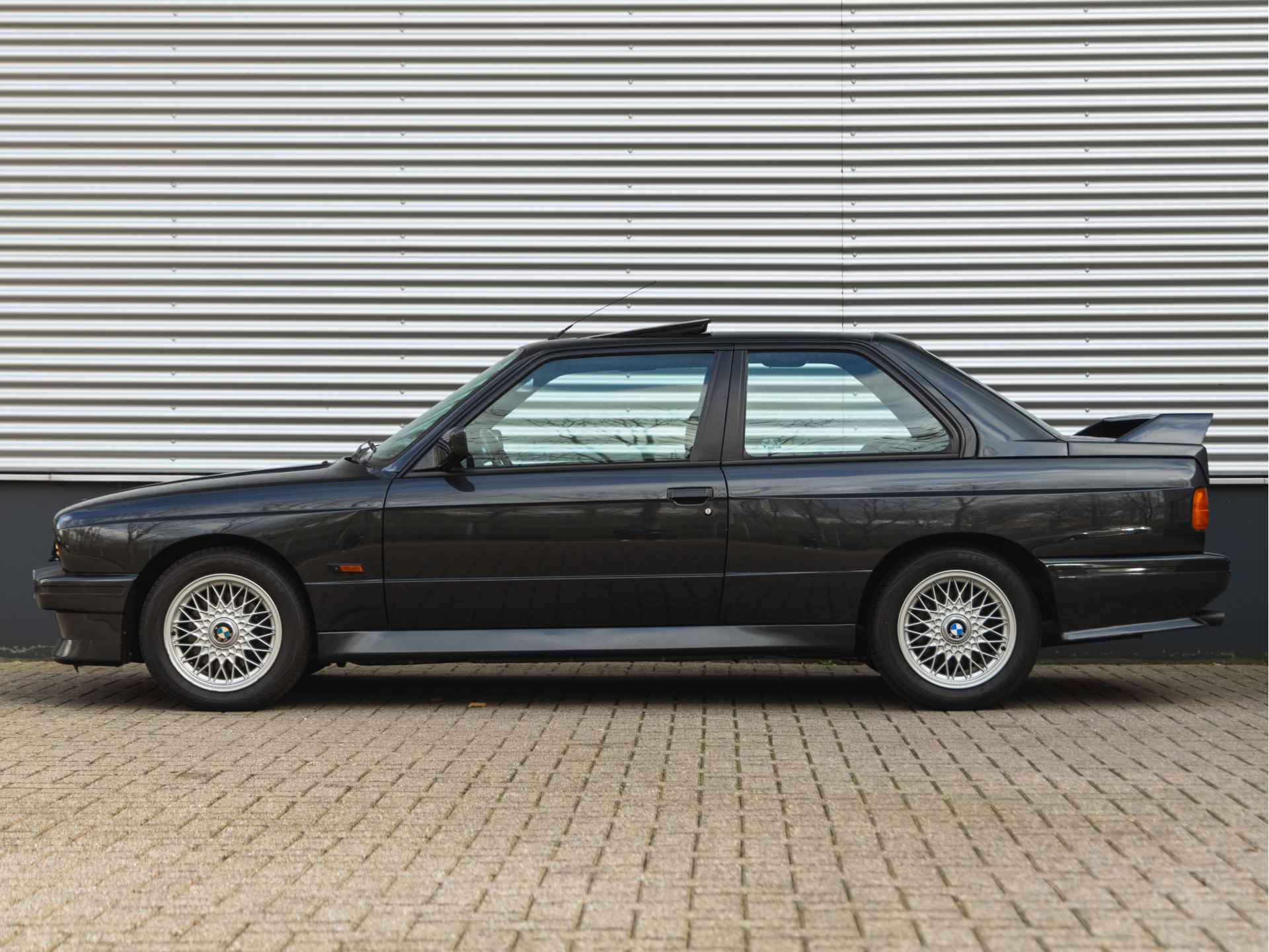 BMW 3 Serie M3 E30 - Collector Car - 65.931km! - 1-Owner - 1st-Paint - 7/34