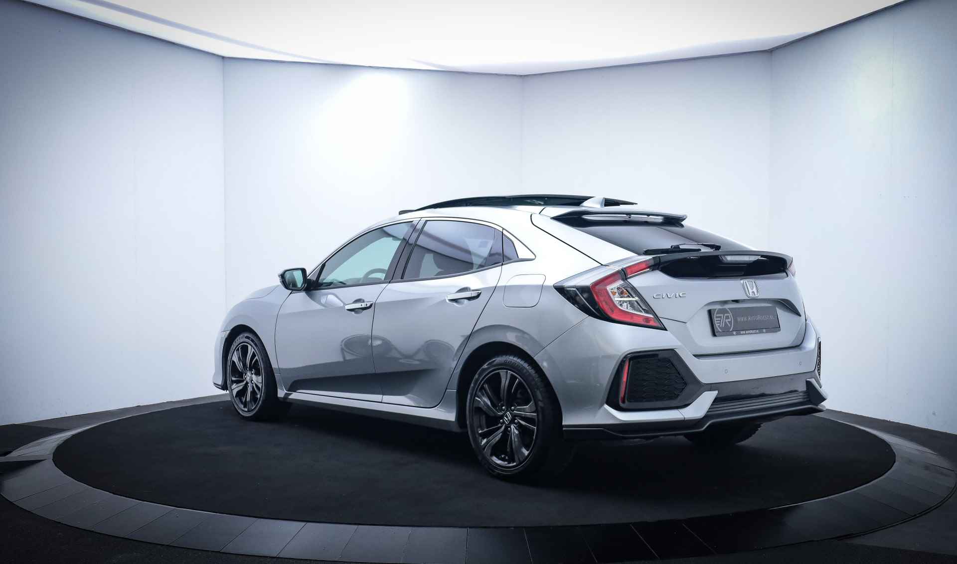 Honda Civic 1.5i-VTEC 182PK Aut.PRESTIGE SPORT PANO/FULL LED/CAMERA/CARPLAY/LEDER/NAVI/STOELVERW./BLINDSPOT/ACC/LMV - 8/26