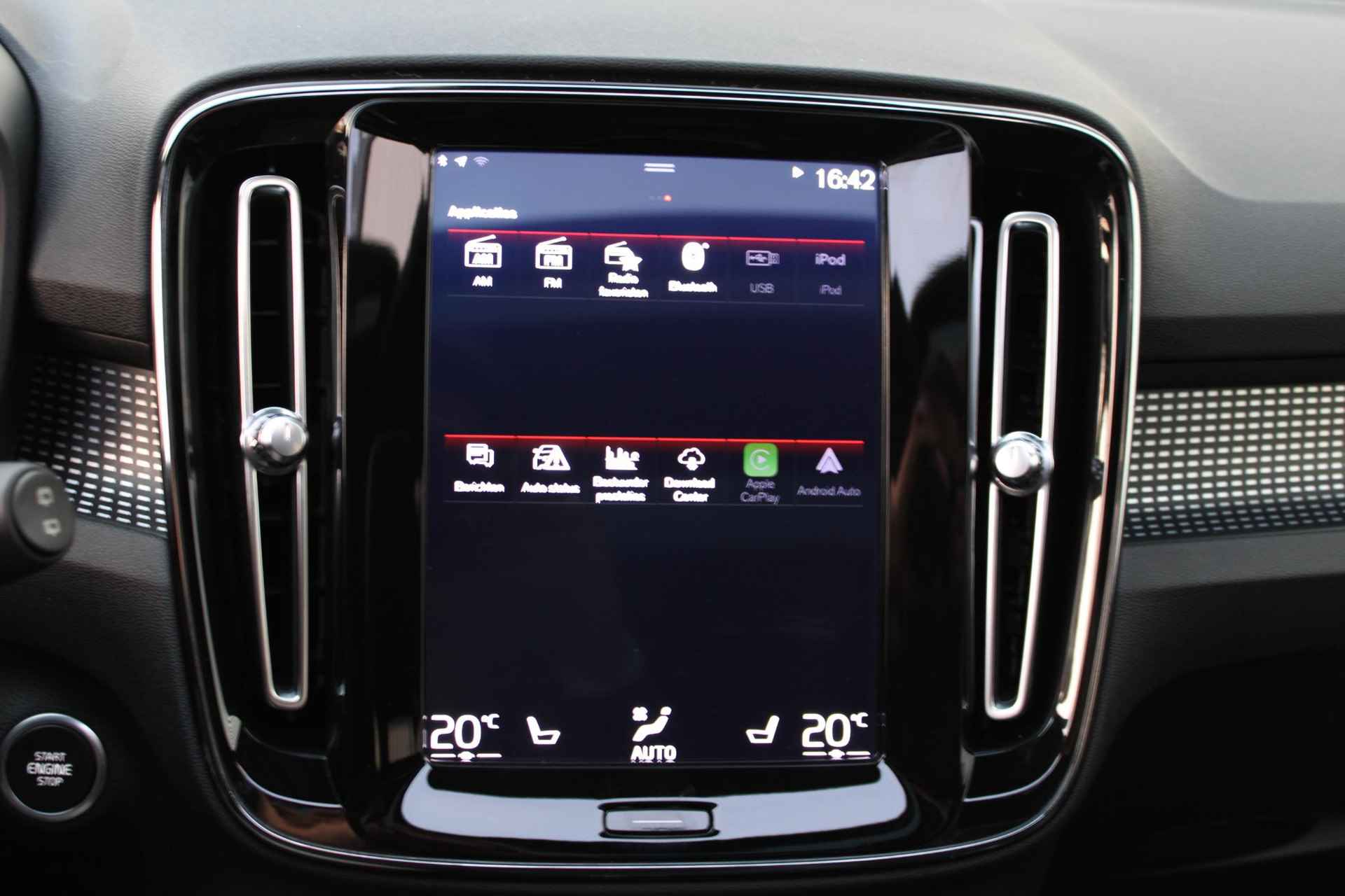 Volvo XC40 1.5 T3 R-Design, Full LED verlichting, Panoramadak, Achteruitrijcamera, Apple Carplay/Android Carplay, Stoelverwarming voorzijde, Stuurwielverwarming, Achterbankverwarming, Semi Elektrische Trekhaak, Elektrische bedienbare achterklep - 11/23