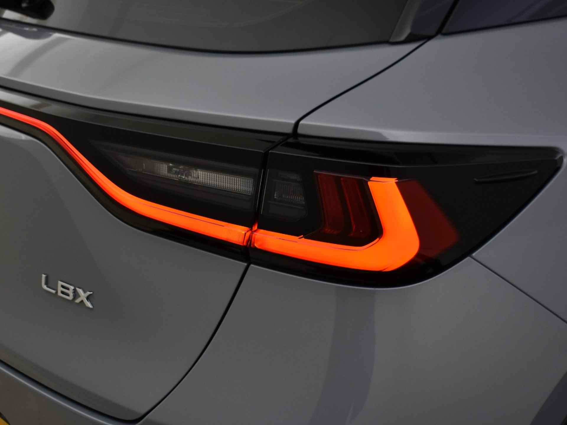 Lexus LBX Relax 2WD | Advanced Pack | Mark Levinson | HUD - 16/38
