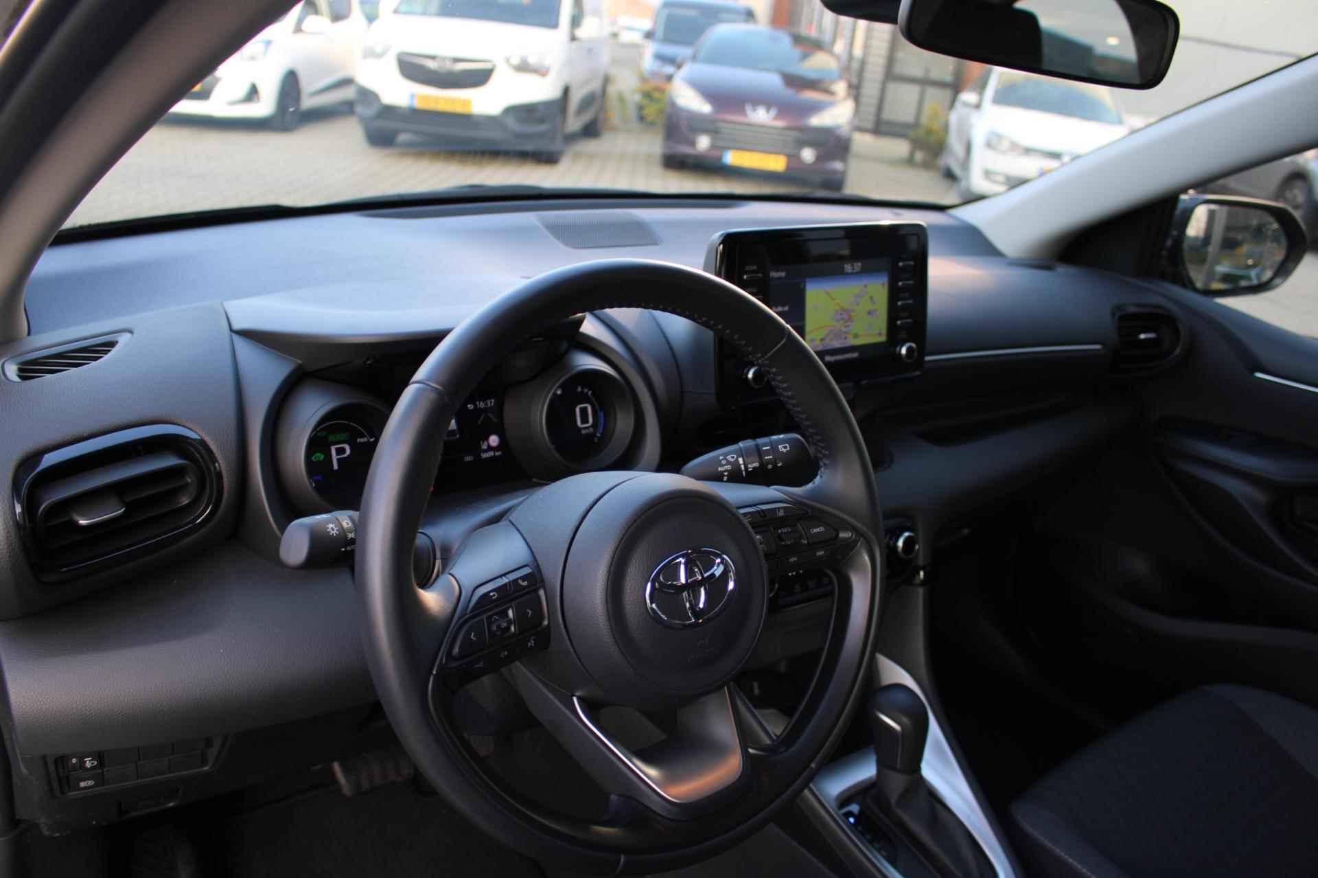 Toyota Yaris 1.5 Hybrid Business Plus Camera/Navigatie/NL auto - 7/14