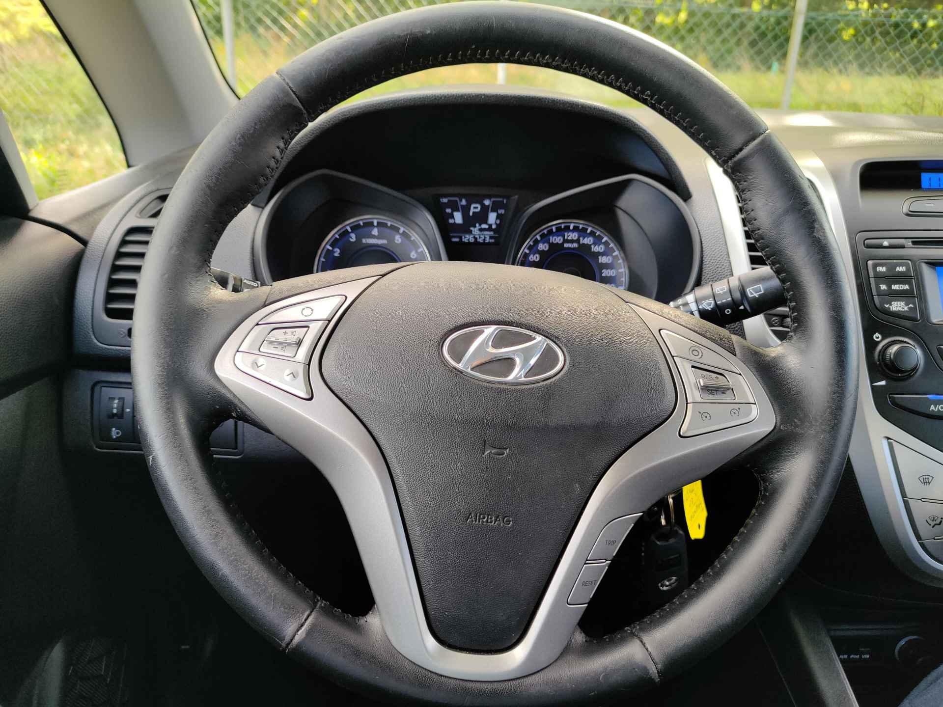 Hyundai ix20 1.6i i-Motion AUTOMAAT | AIRCO | CRUISE | HAAK | PARK SENS | - 15/28