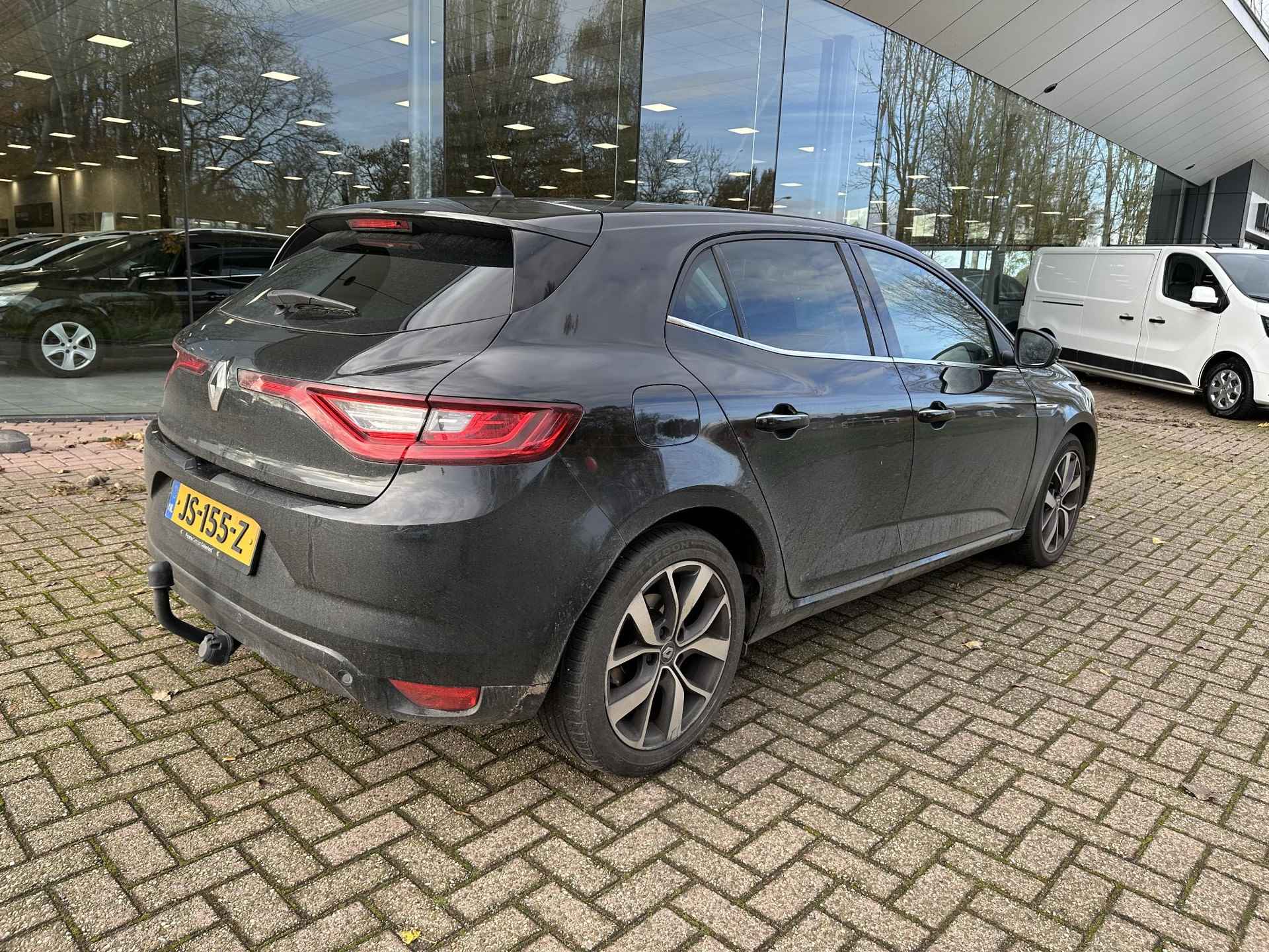 Renault Mégane 1.2 TCe 130 Bose | Trekhaak | NL-auto + dealer onderhouden! | PDC | Navi 8,7" | Clima | Cruise | LM velgen 17" - 3/22