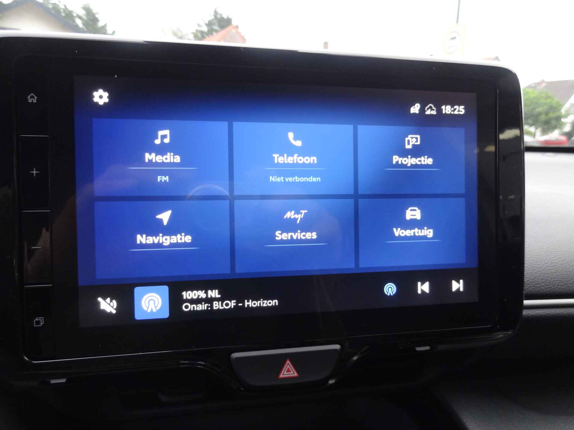 Toyota Yaris Cross 1.5 Hybrid Style panoramadak / elektr.achterklep / stoelverwarming - 22/32