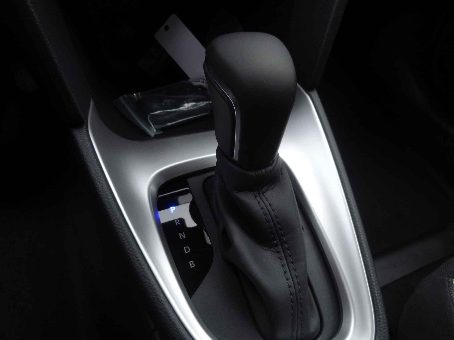 Toyota Yaris Cross 1.5 Hybrid Style panoramadak / elektr.achterklep / stoelverwarming - 27/32