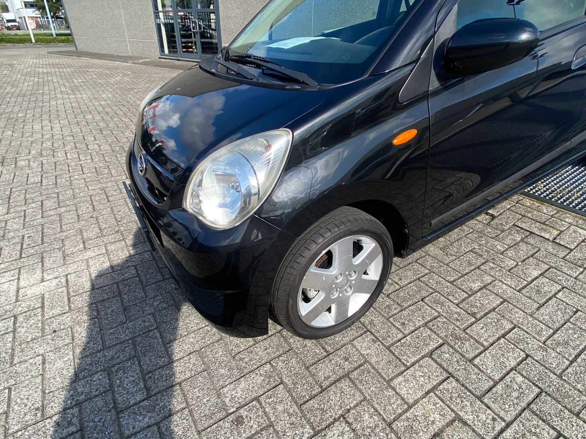 Daihatsu Cuore 1.0 Trend Automaat/Stuurbekrachtiging/5-deurs/Goed onderhouden/Lage kilometerstand/Verschuifbare achterbank - 4/10