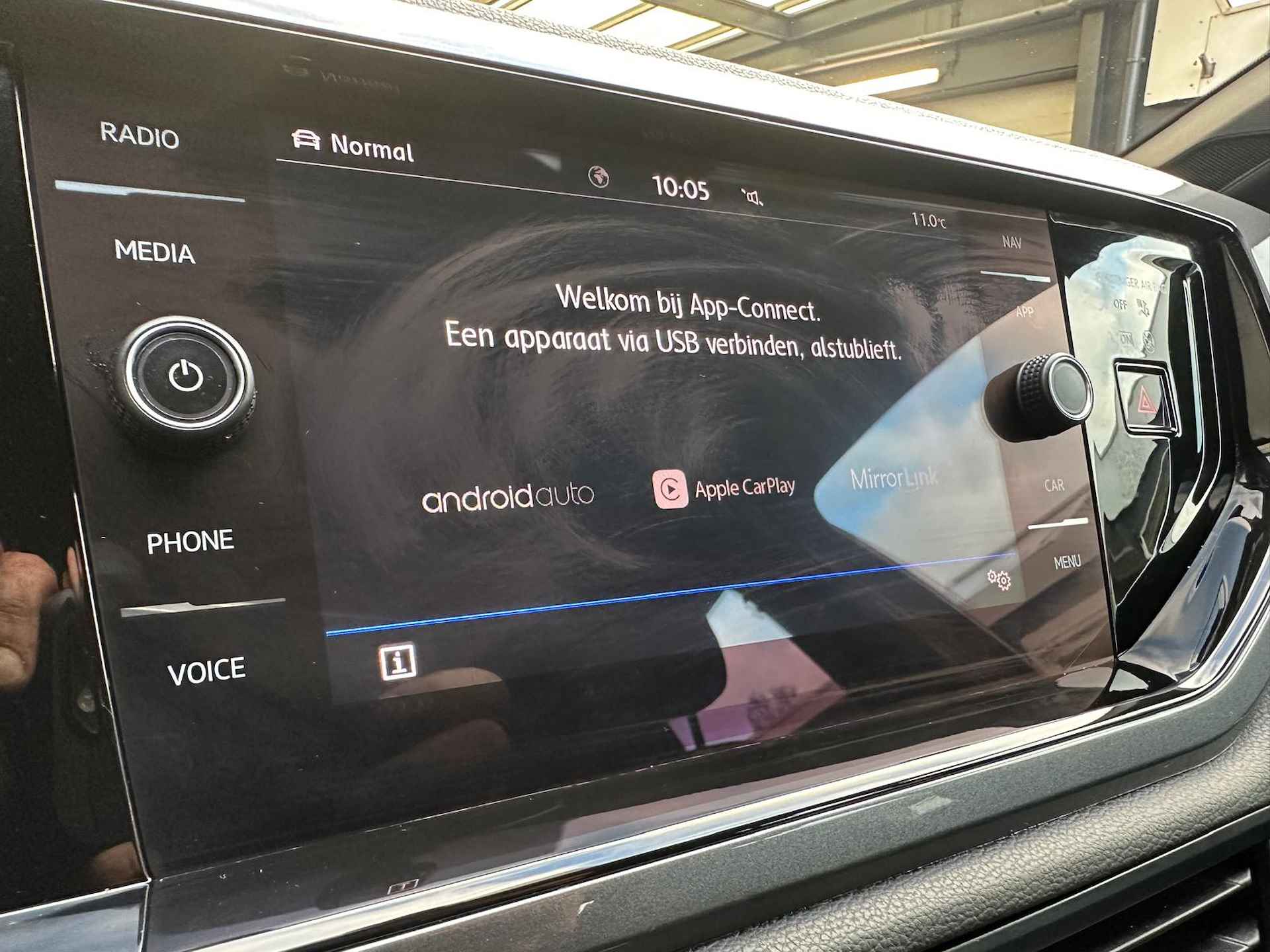 Volkswagen Polo 1.0 TSI Comfortline Business Camera | PDC | Carplay | Panodak | 6 bak | digitaal dashboard | - 19/27