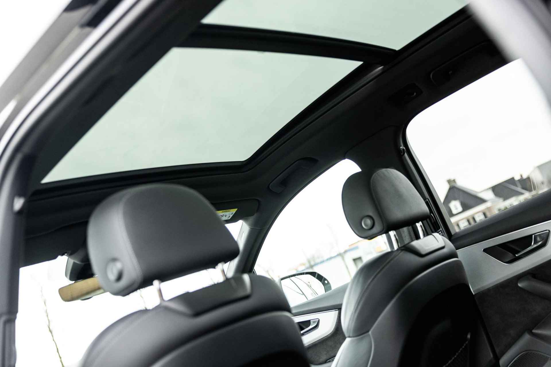 Audi Q7 55 TFSI e quattro Pro Line S | 380PK | Panoramadak | Matrix LED | B&O Audio | Sportstoelen | Privacy Glass | 21" Lichtmetaal | S-Line | - 16/60