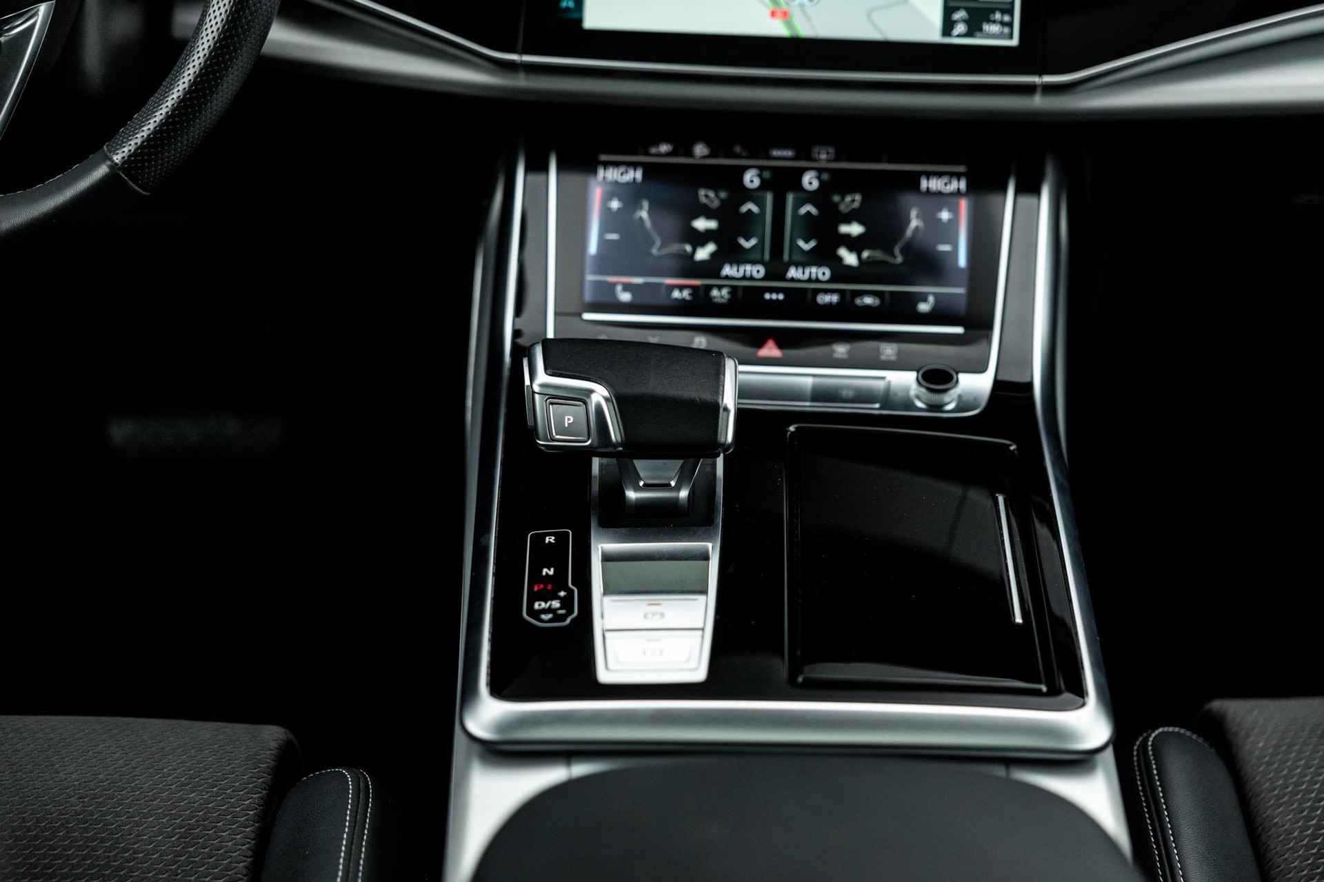 Audi Q7 55 TFSI e quattro Pro Line S | 380PK | Panoramadak | Matrix LED | B&O Audio | Sportstoelen | Privacy Glass | 21" Lichtmetaal | S-Line | - 21/60