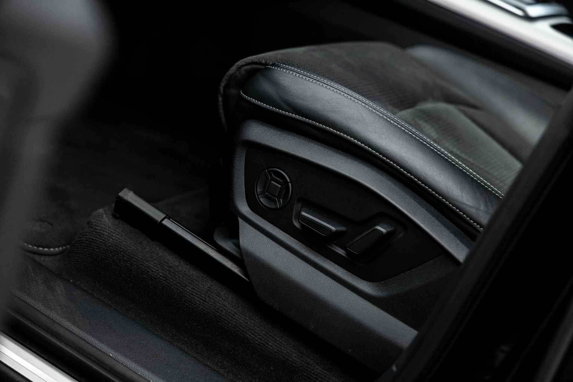 Audi Q7 55 TFSI e quattro Pro Line S | 380PK | Panoramadak | Matrix LED | B&O Audio | Sportstoelen | Privacy Glass | 21" Lichtmetaal | S-Line | - 26/60