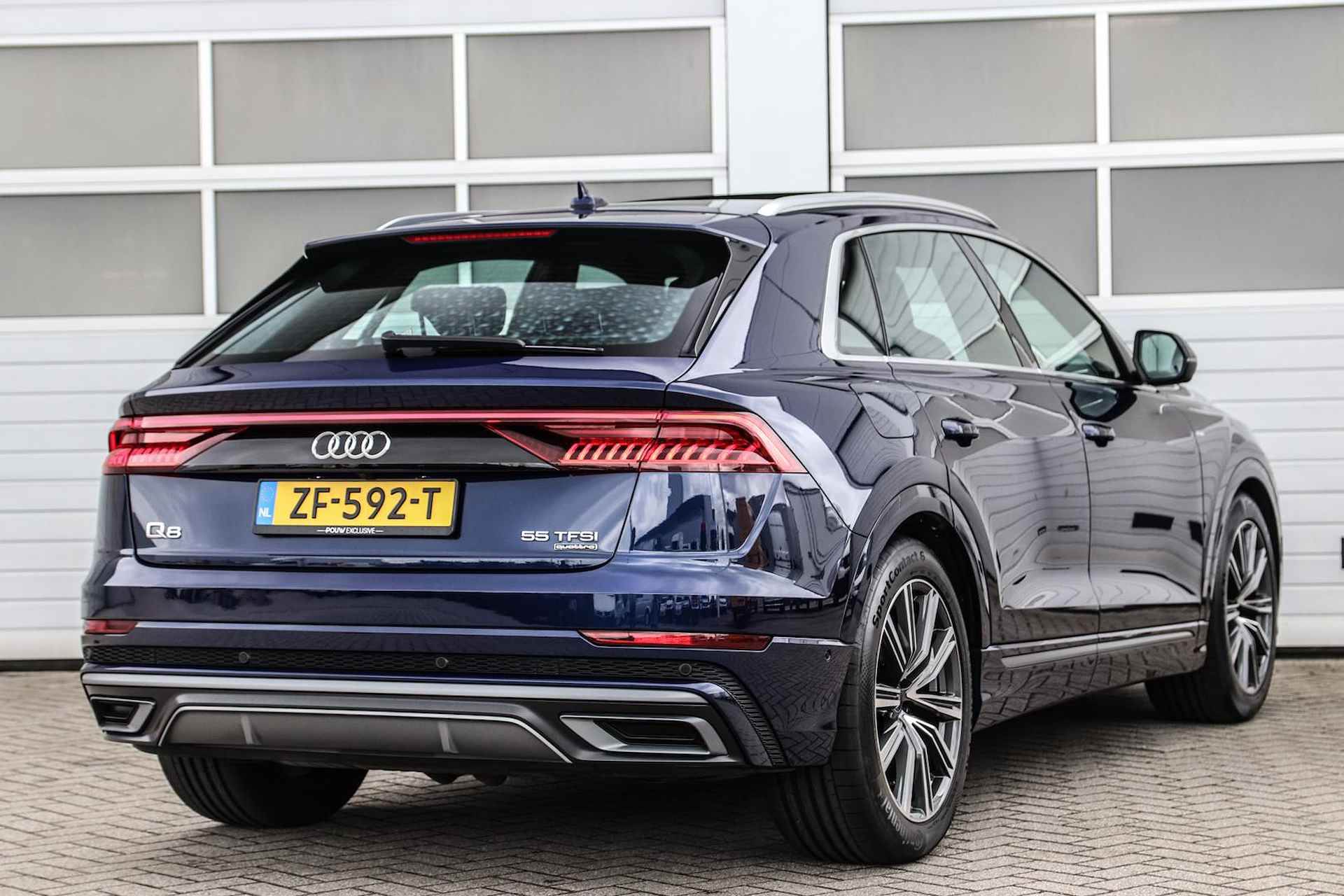 Audi Q8 55 TFSI 340pk Quattro S-Line Edition | Vierwielbesturing | Panoramadak | S-Sportstoelen - 2/52