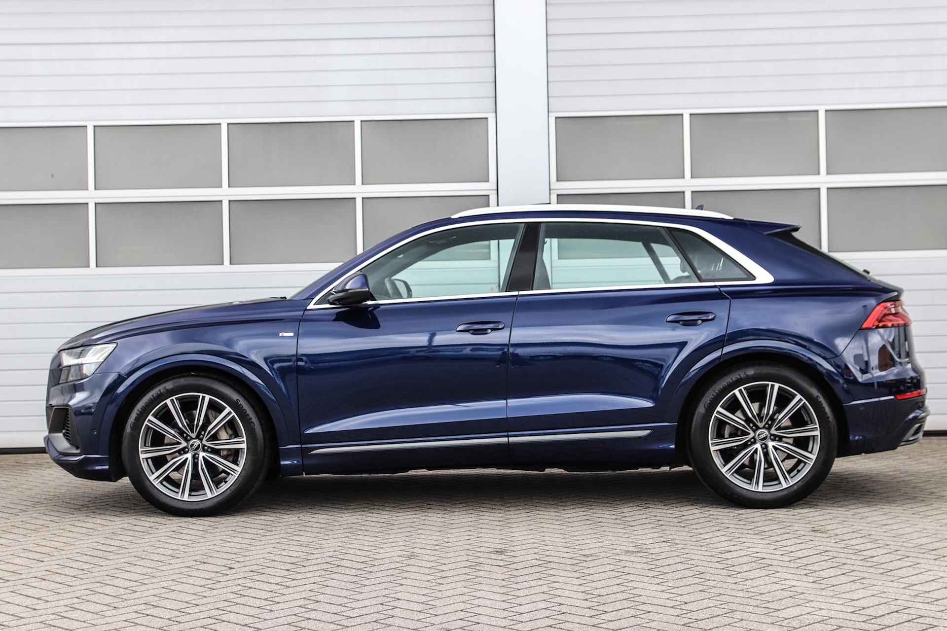 Audi Q8 55 TFSI 340pk Quattro S-Line Edition | Vierwielbesturing | Panoramadak | S-Sportstoelen - 10/52