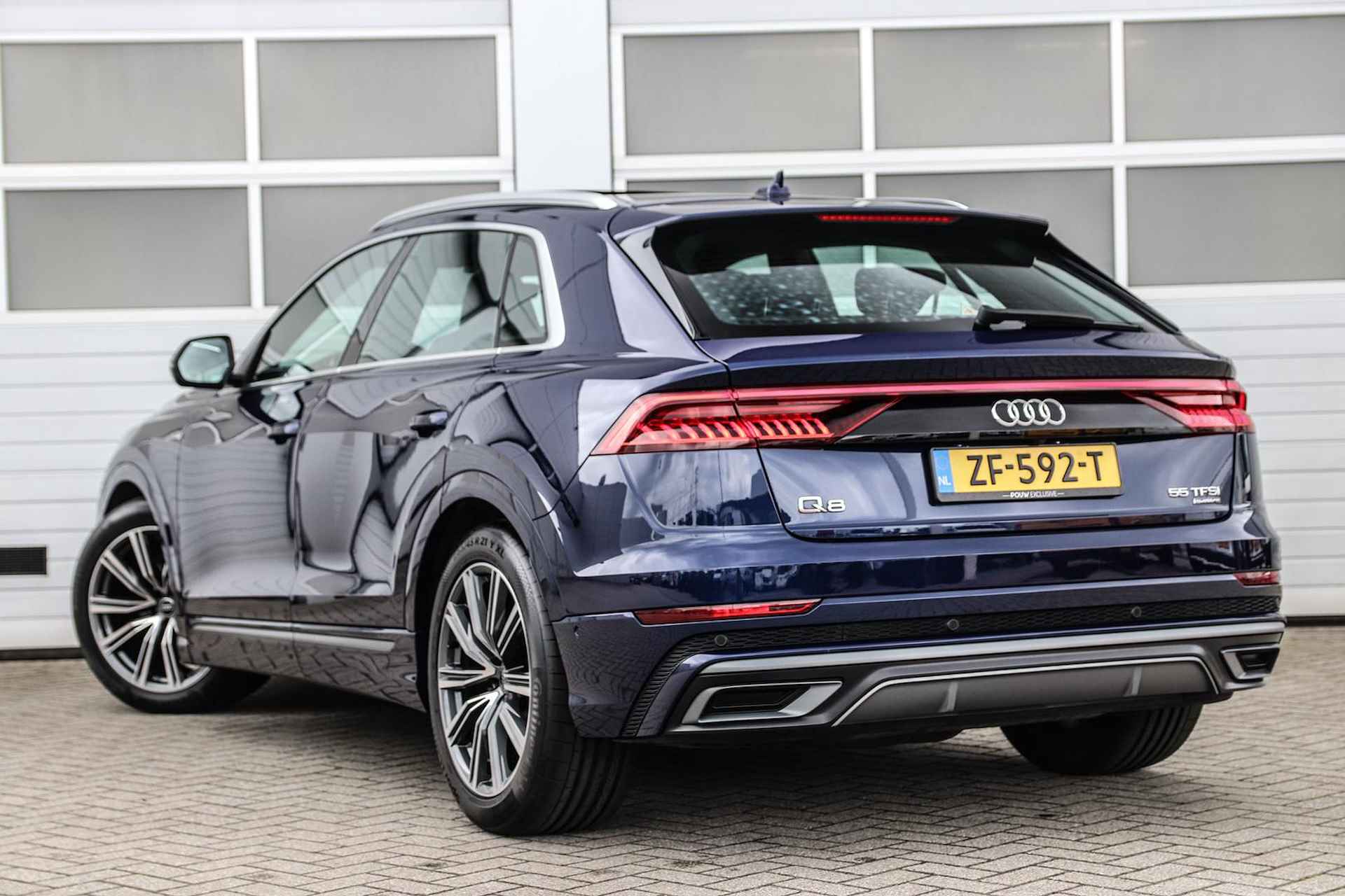 Audi Q8 55 TFSI 340pk Quattro S-Line Edition | Vierwielbesturing | Panoramadak | S-Sportstoelen - 12/52