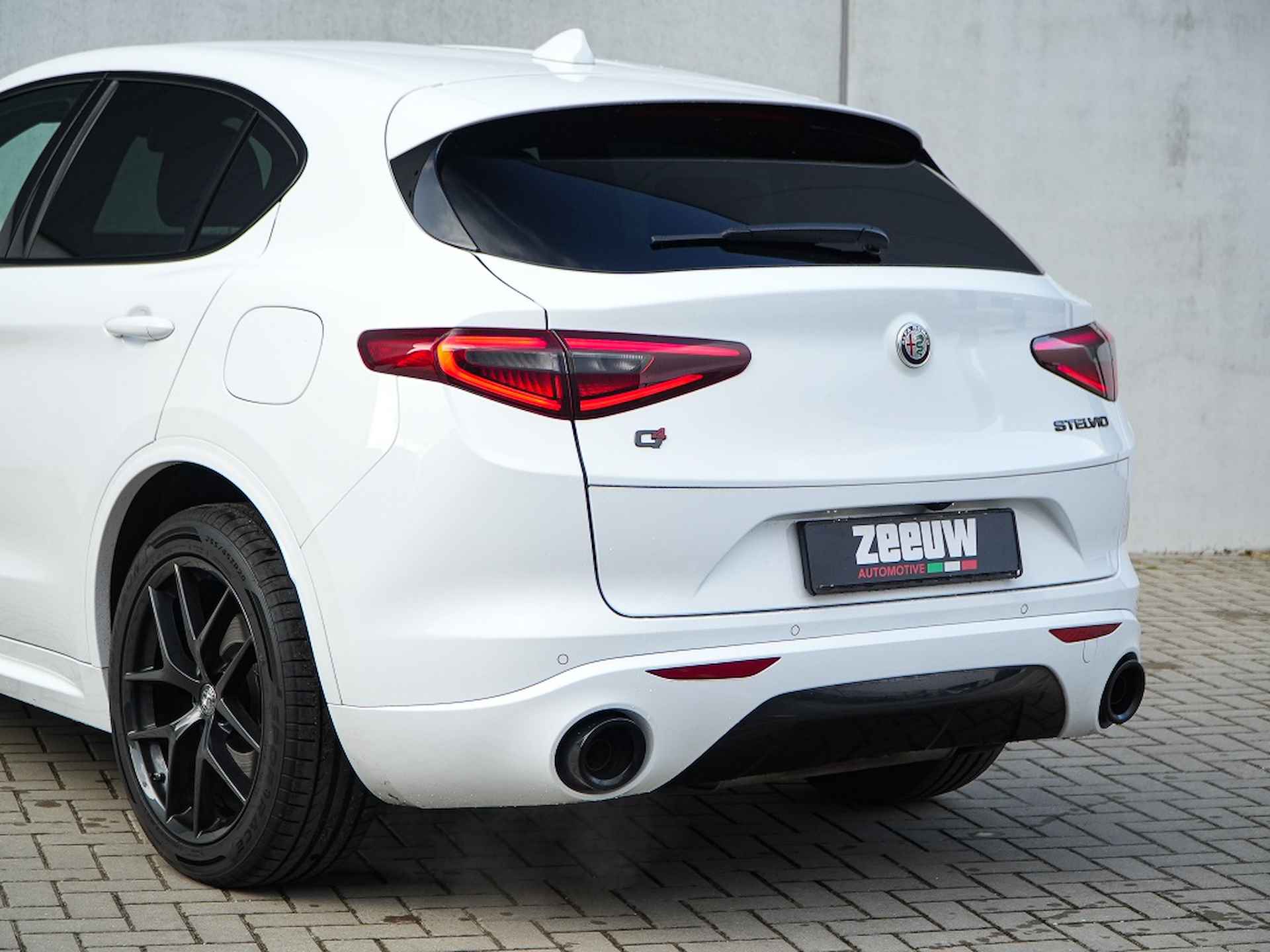 Alfa Romeo Stelvio 2.0 Turbo 280 PK AWD Veloce | Navi | Harman | Driver | BTW | 20" - 23/39