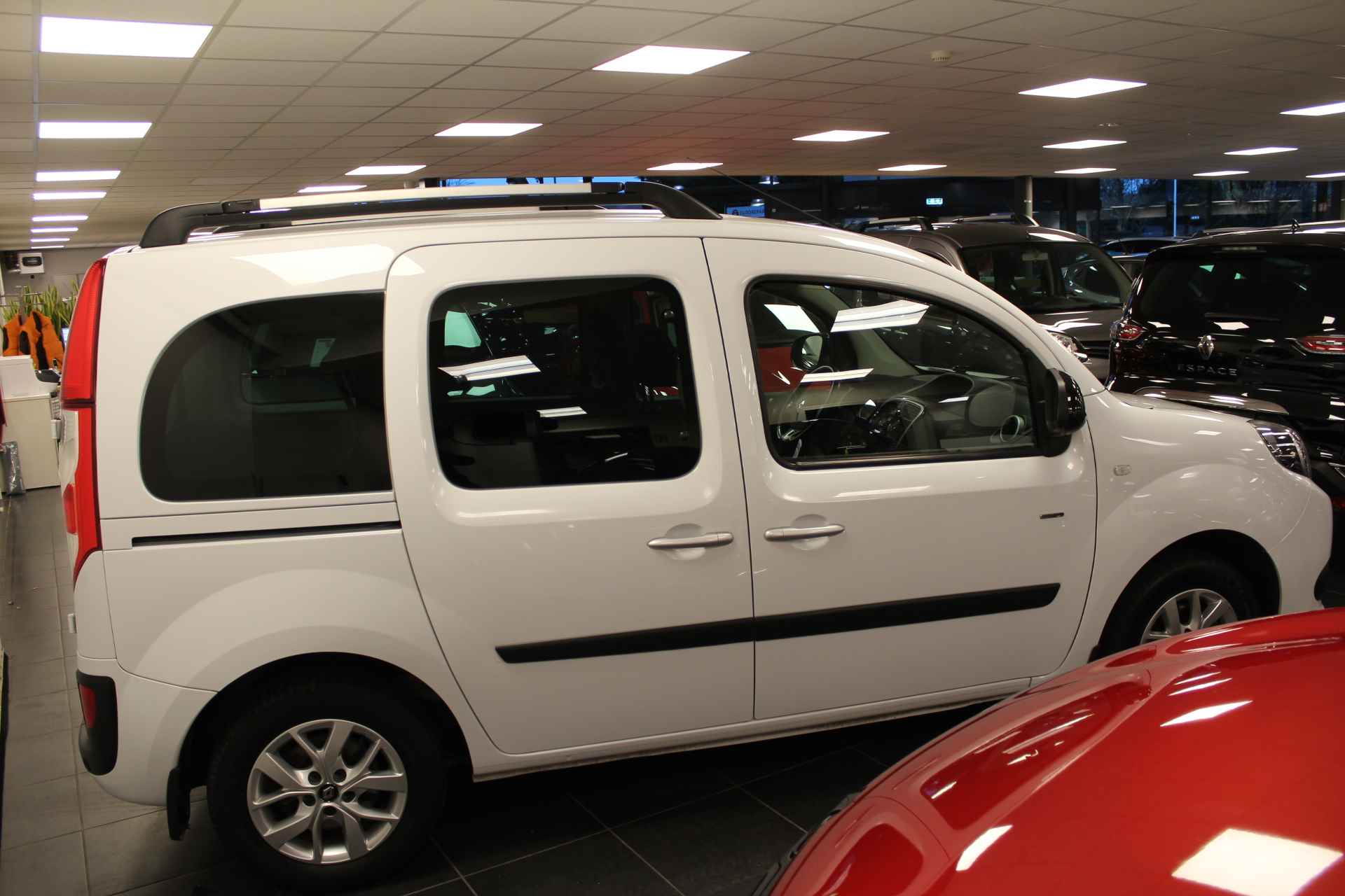 Renault Kangoo Family 1.2 TCe EDC Limited 115 pk AUTOMAAT,Airco, Cruise contr. PDC - 9/14